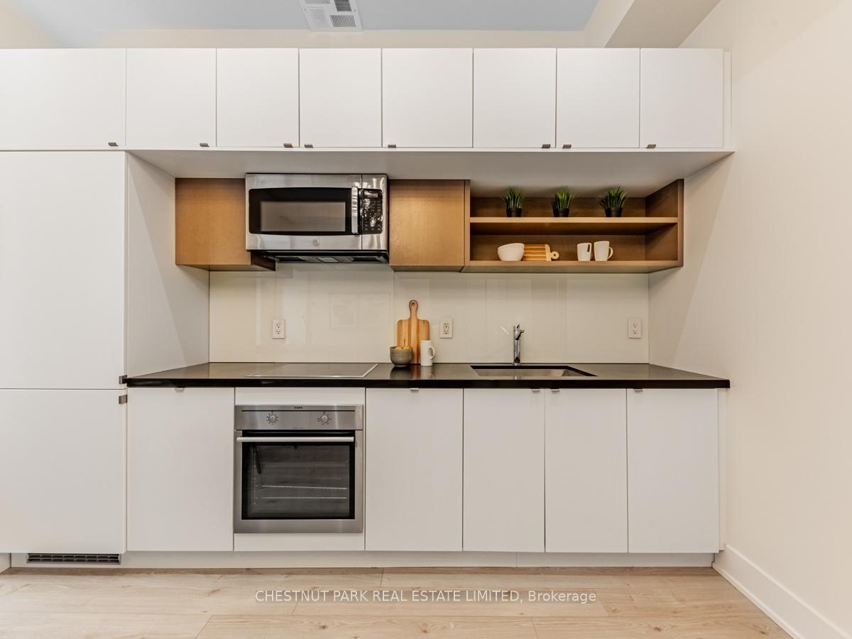 111 St Clair Avenue 420, Toronto Unit: 420