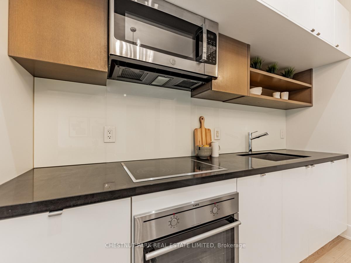 111 St Clair Avenue 420, Toronto Unit: 420