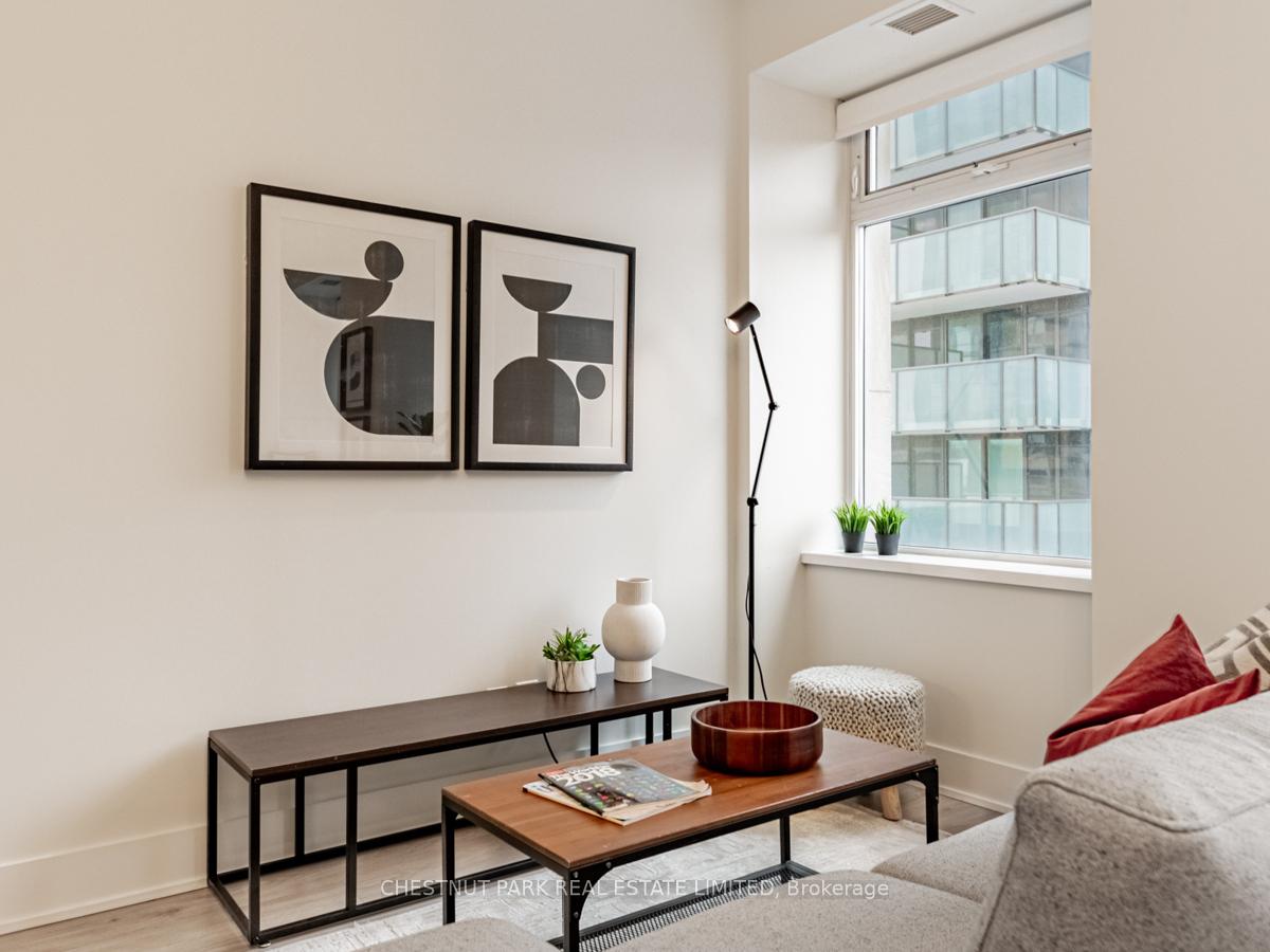 111 St Clair Avenue 420, Toronto Unit: 420