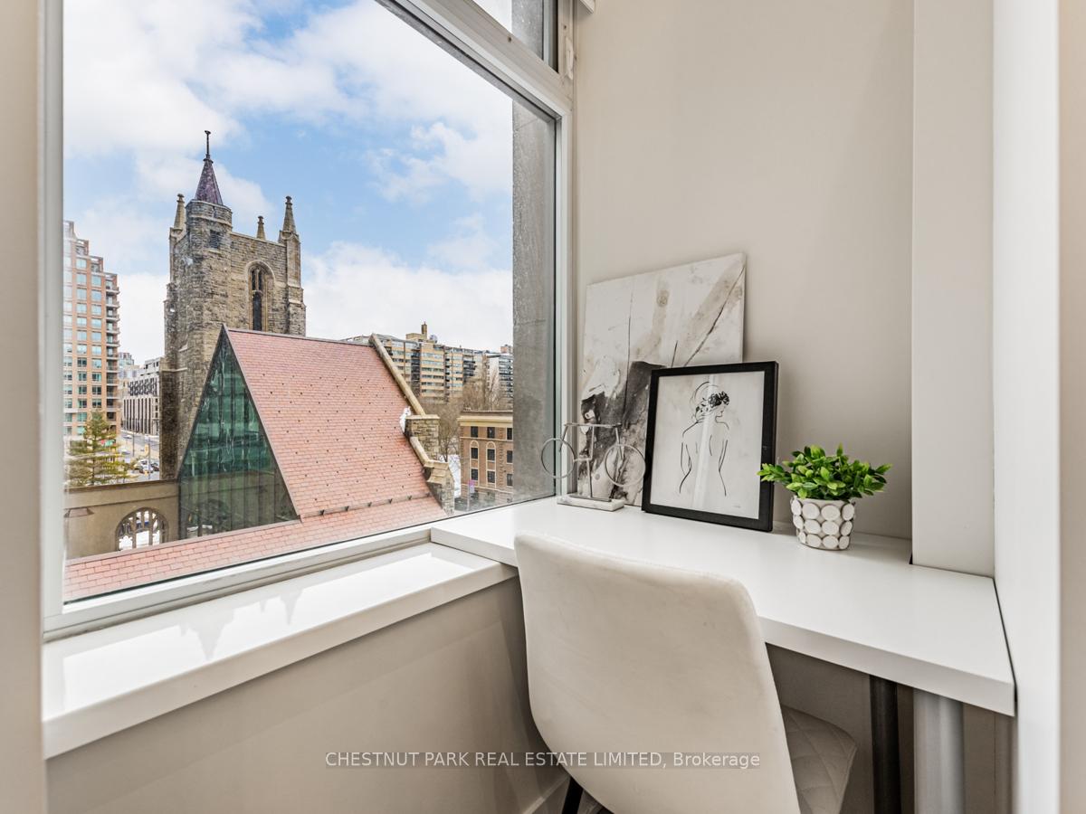 111 St Clair Avenue 420, Toronto Unit: 420