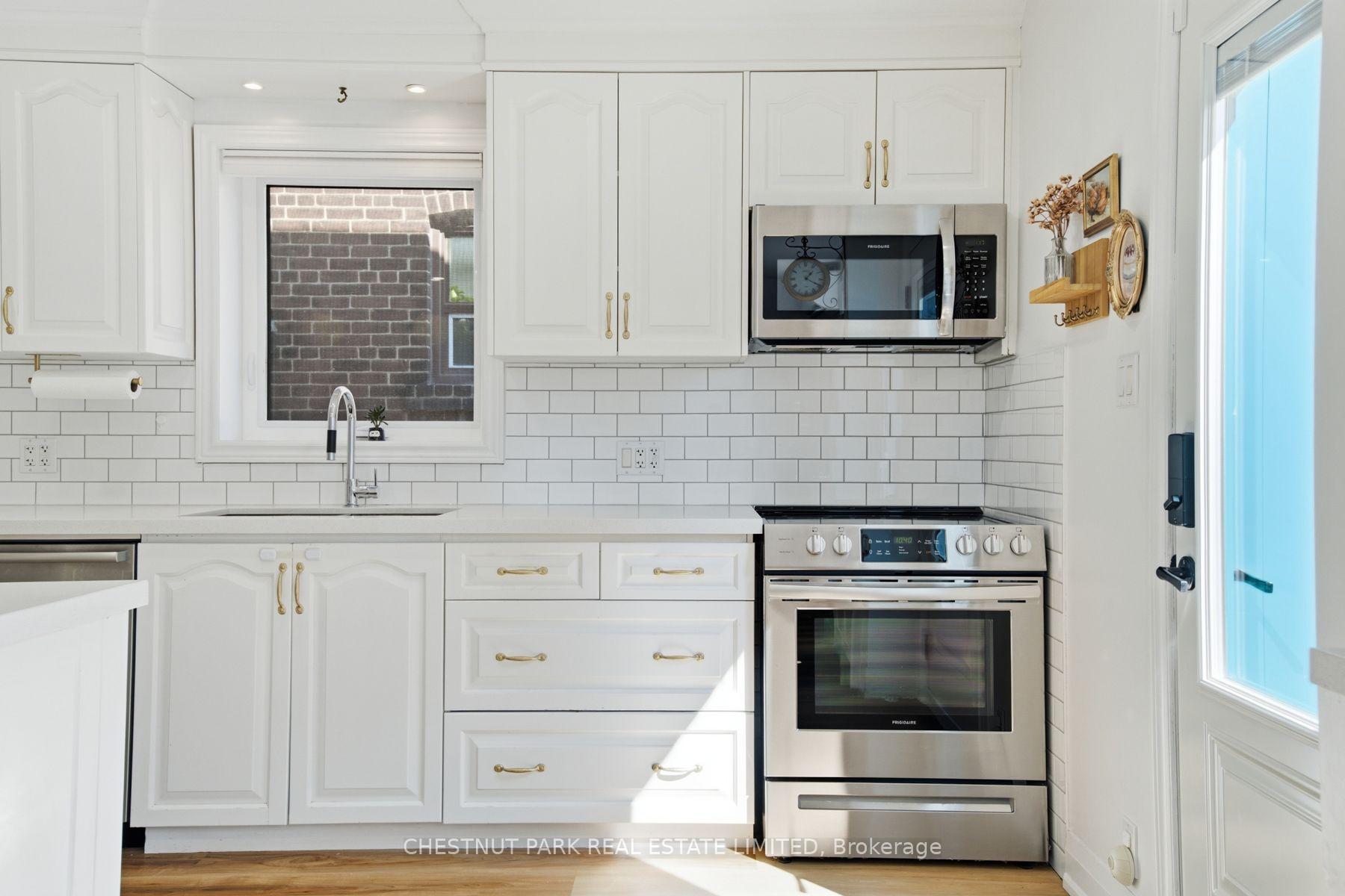 465 Oakwood Avenue, Toronto