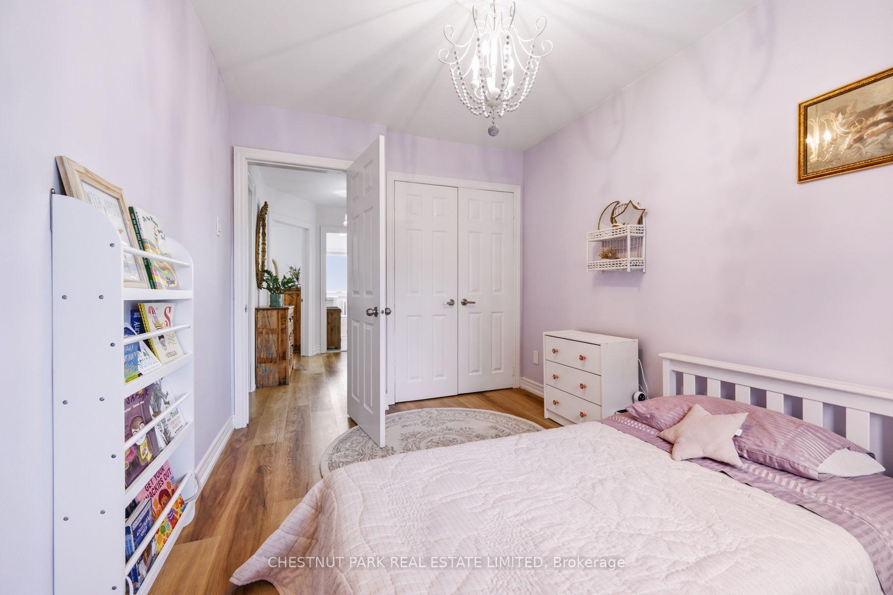 465 Oakwood Avenue, Toronto
