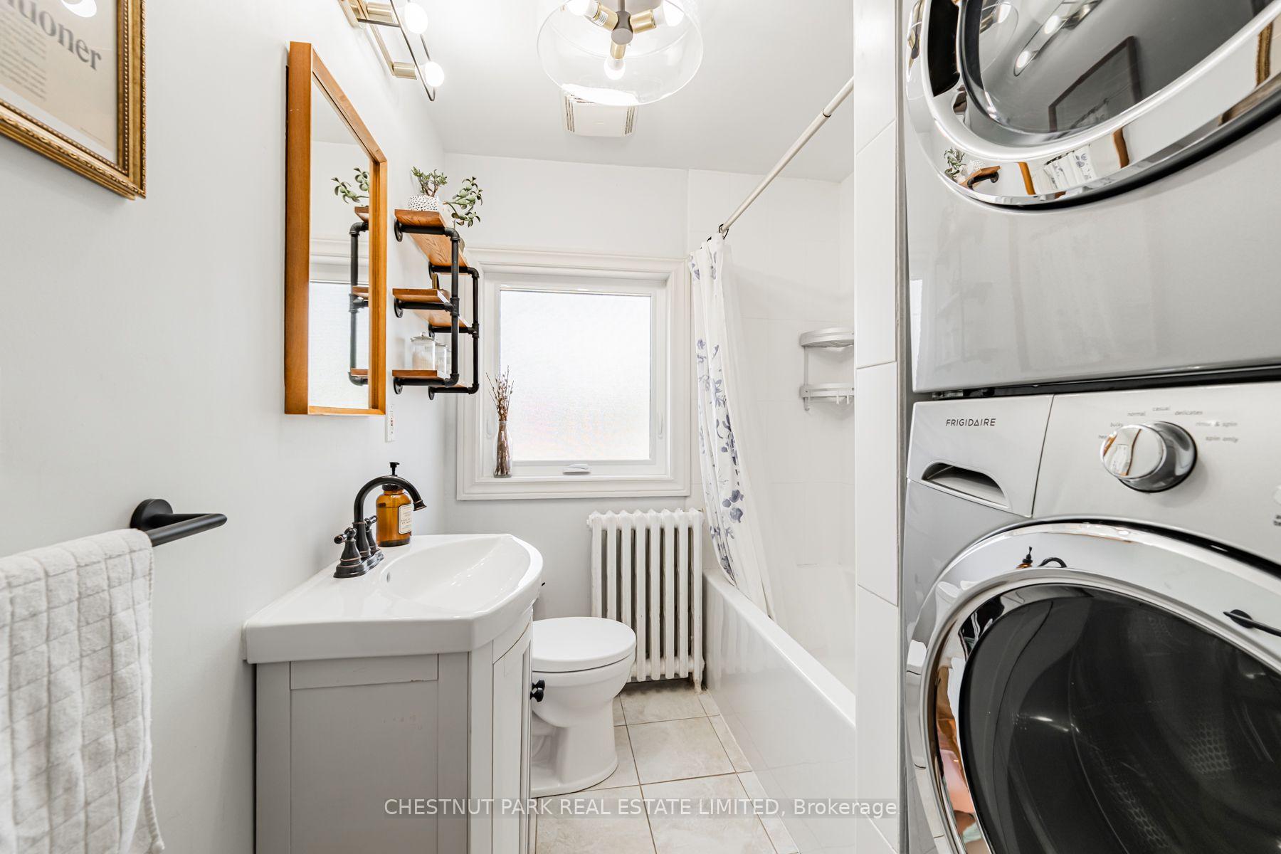 465 Oakwood Avenue, Toronto