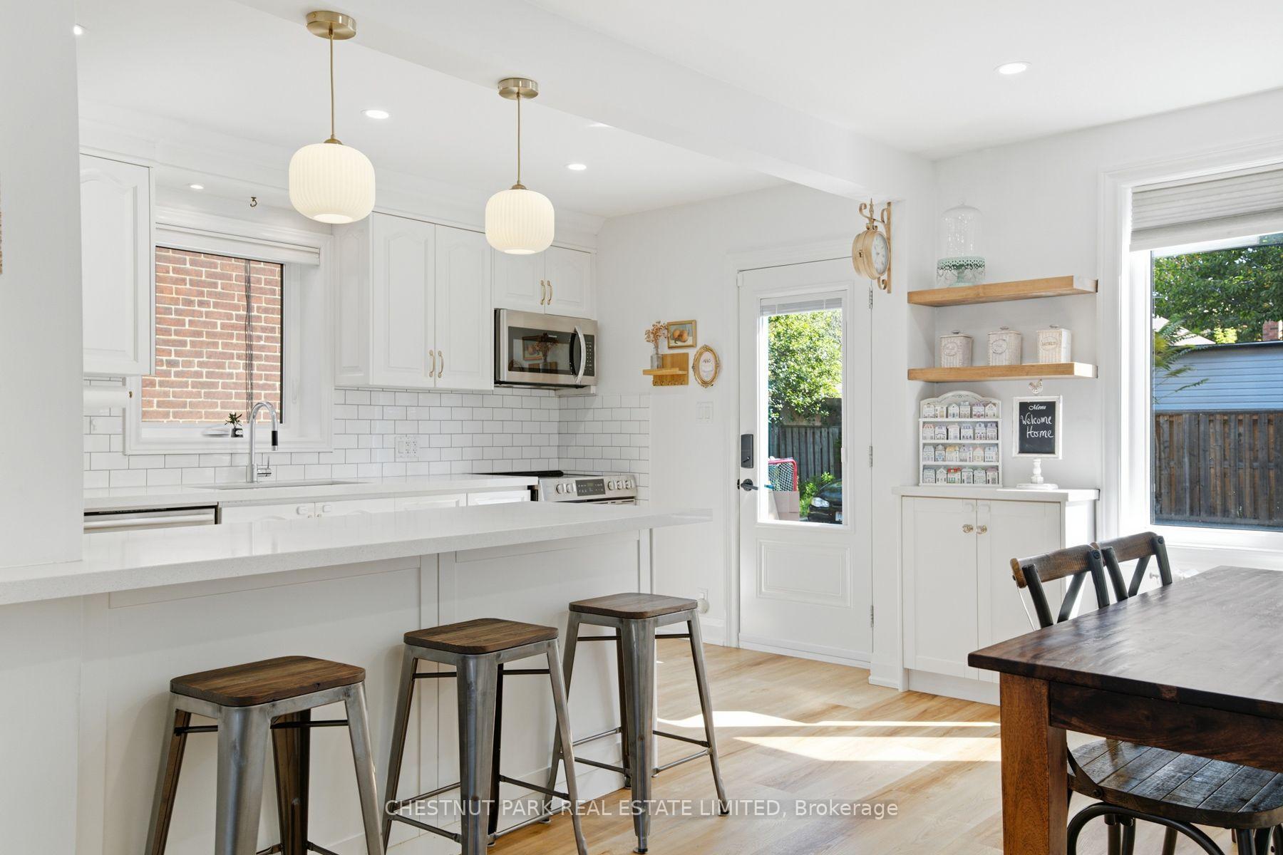 465 Oakwood Avenue, Toronto