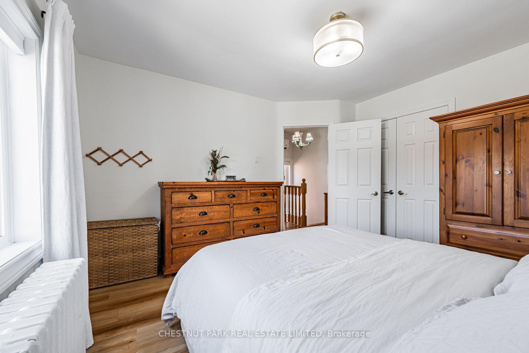 465 Oakwood Avenue, Toronto