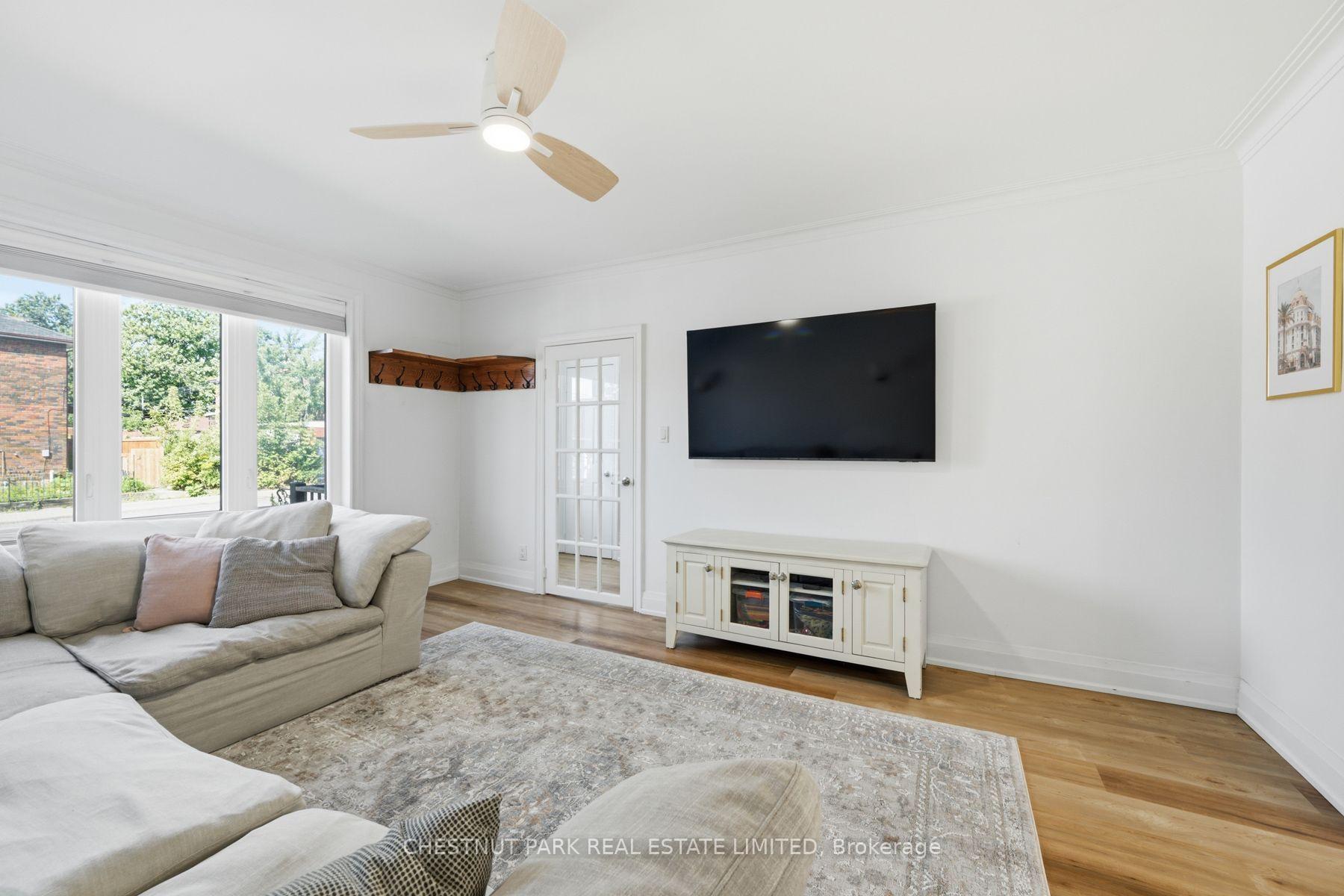 465 Oakwood Avenue, Toronto