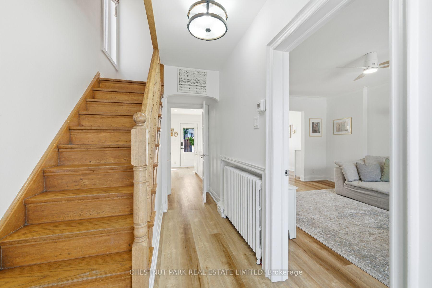 465 Oakwood Avenue, Toronto