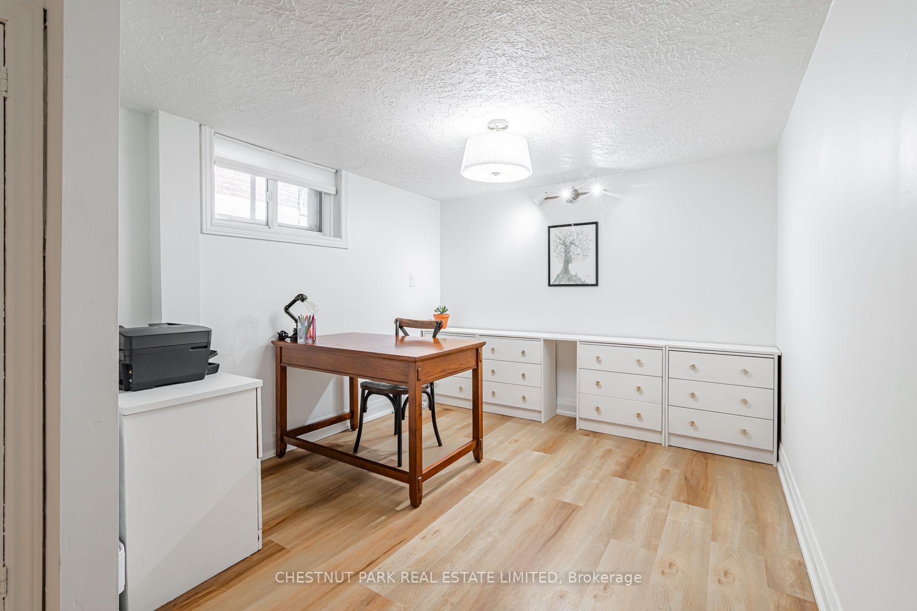 465 Oakwood Avenue, Toronto