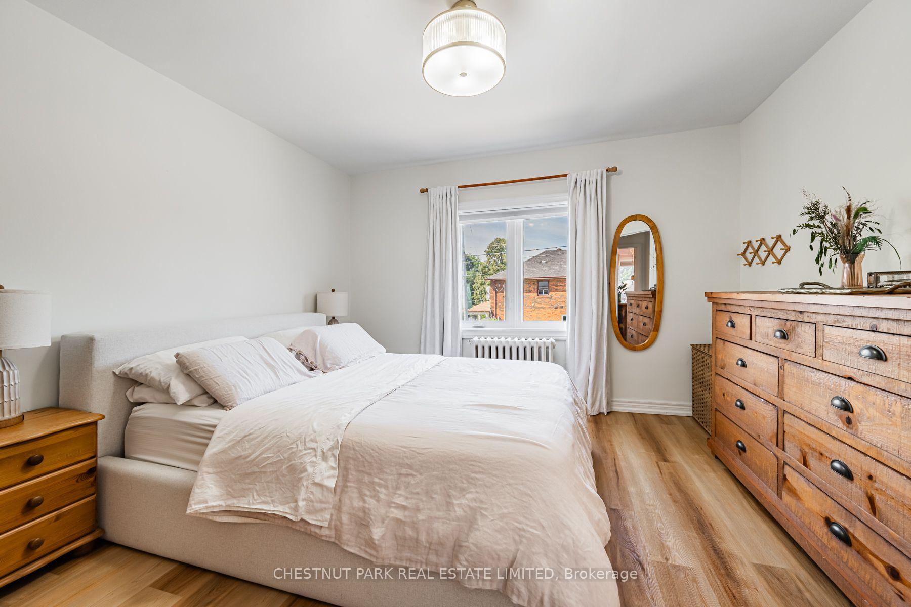 465 Oakwood Avenue, Toronto