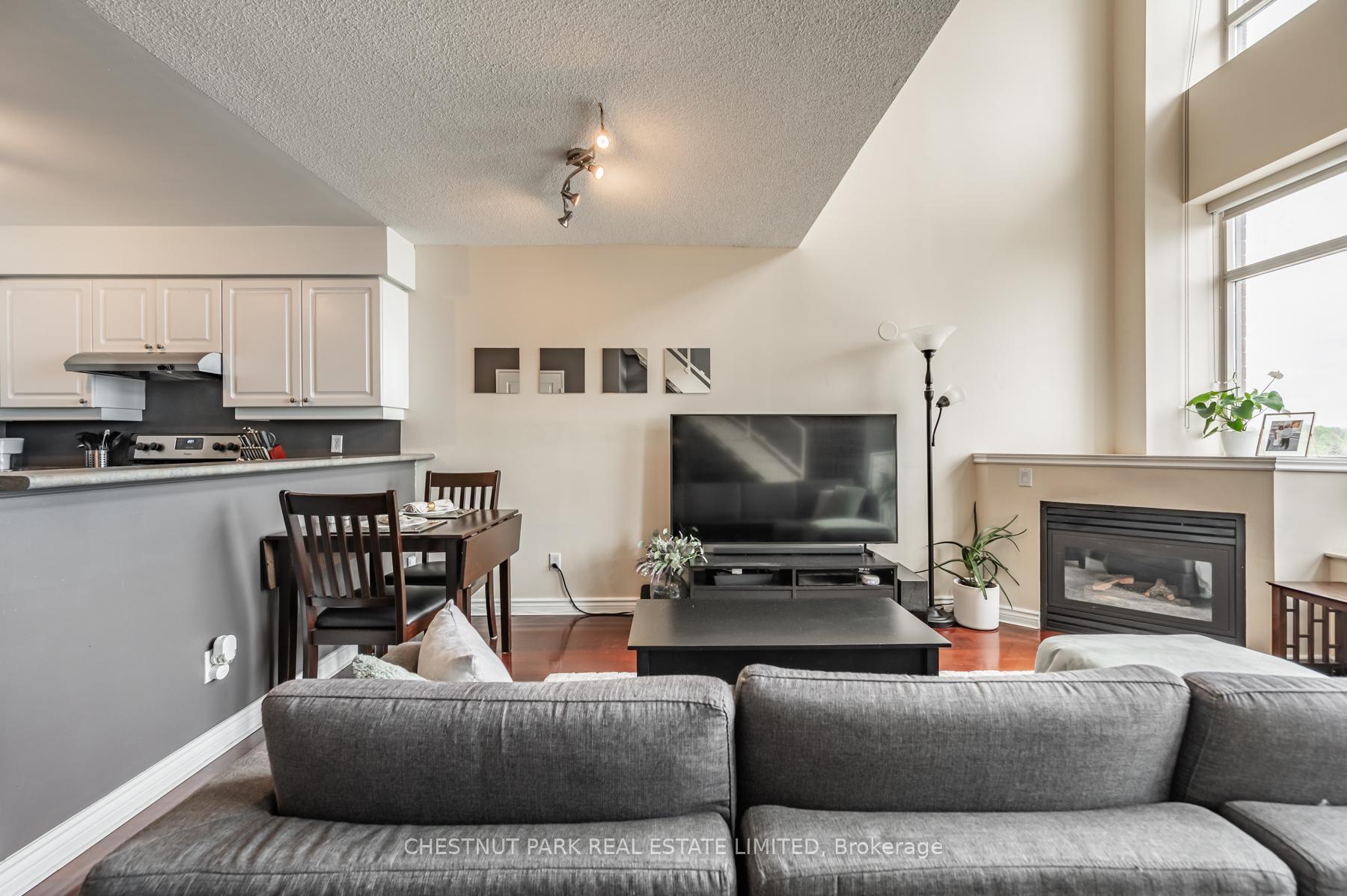 200 Manitoba Street 525