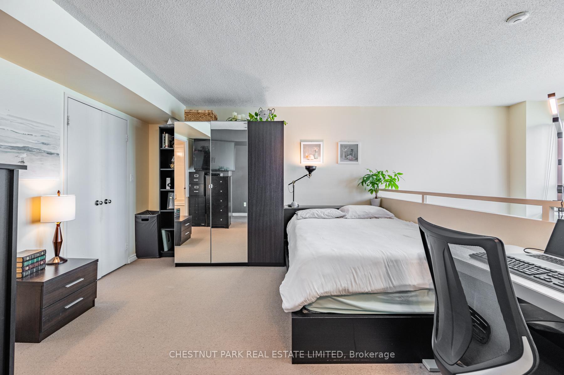 200 Manitoba Street 525