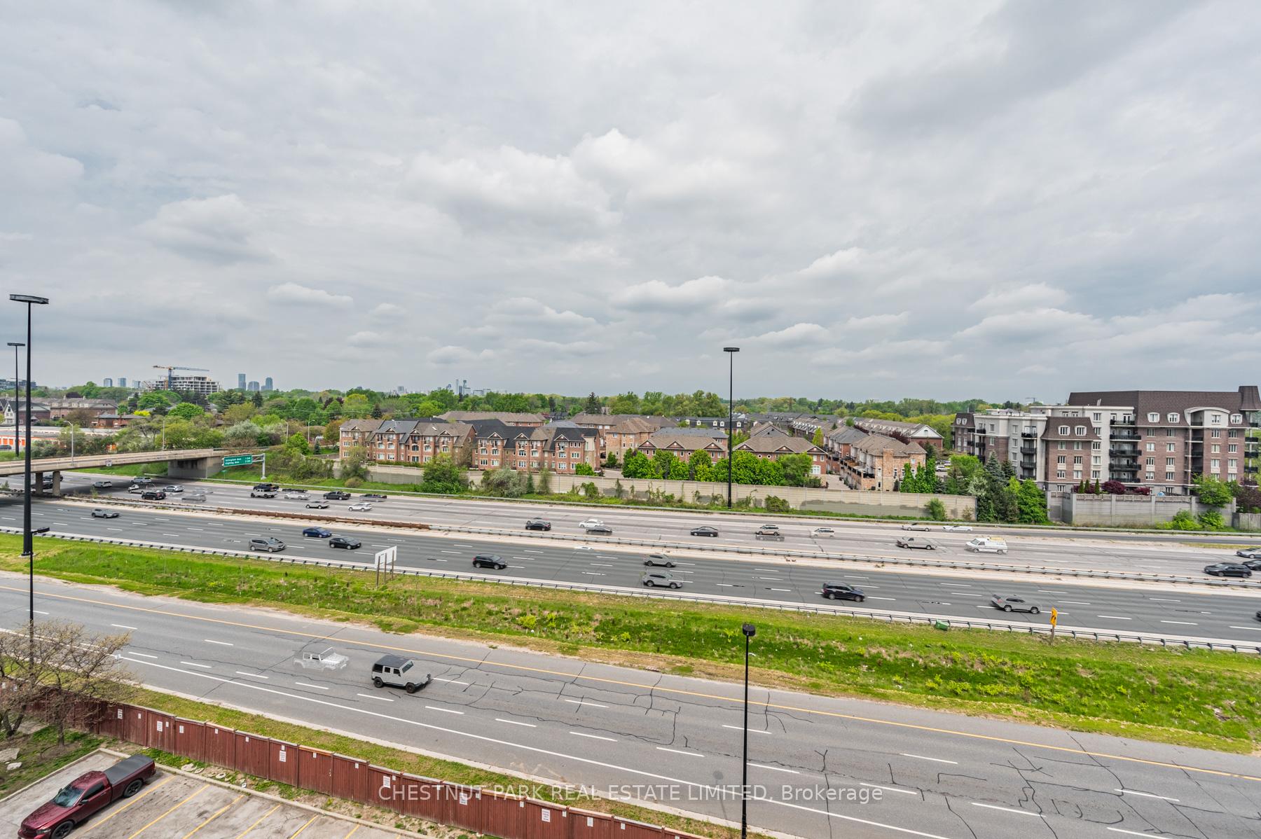 200 Manitoba Street 525