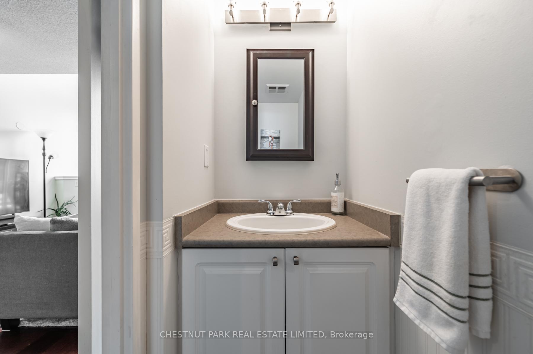 200 Manitoba Street 525