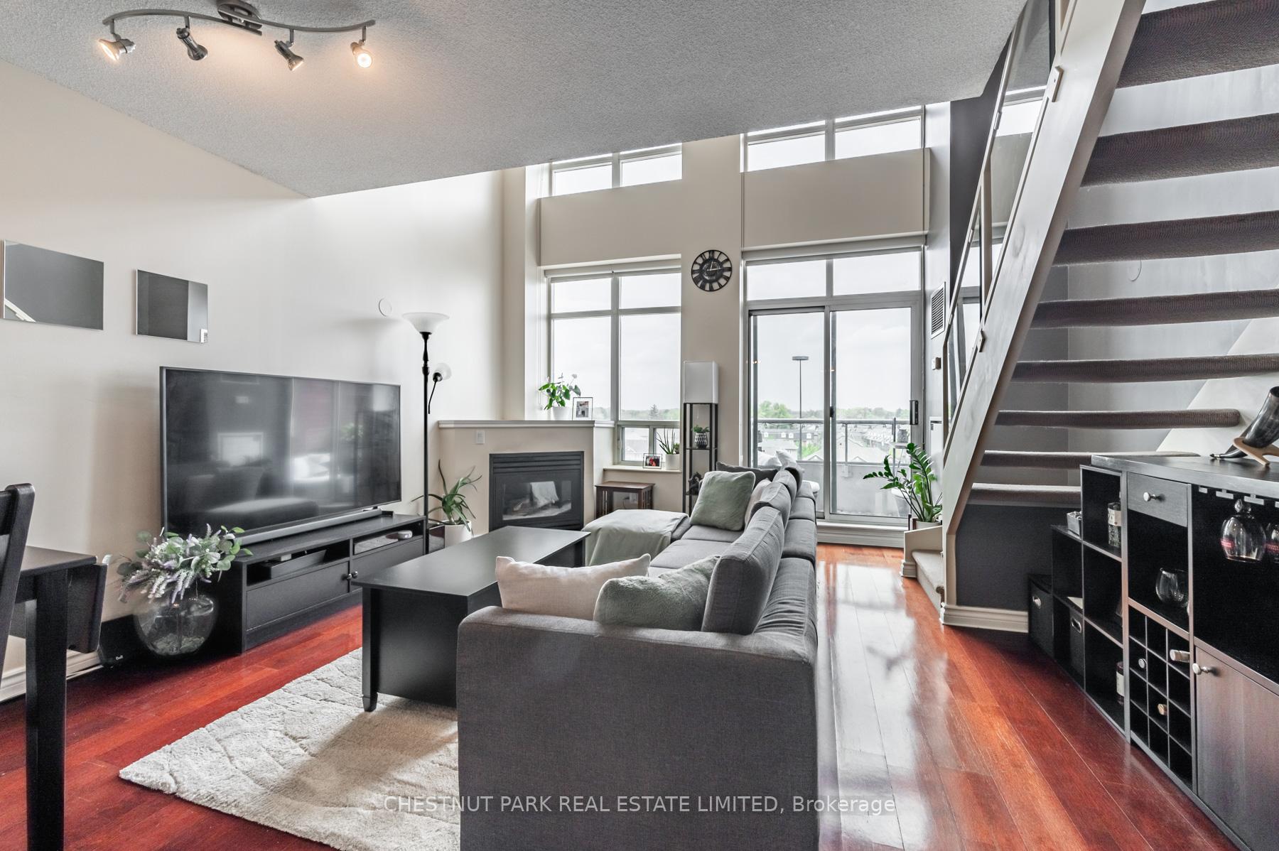 200 Manitoba Street 525