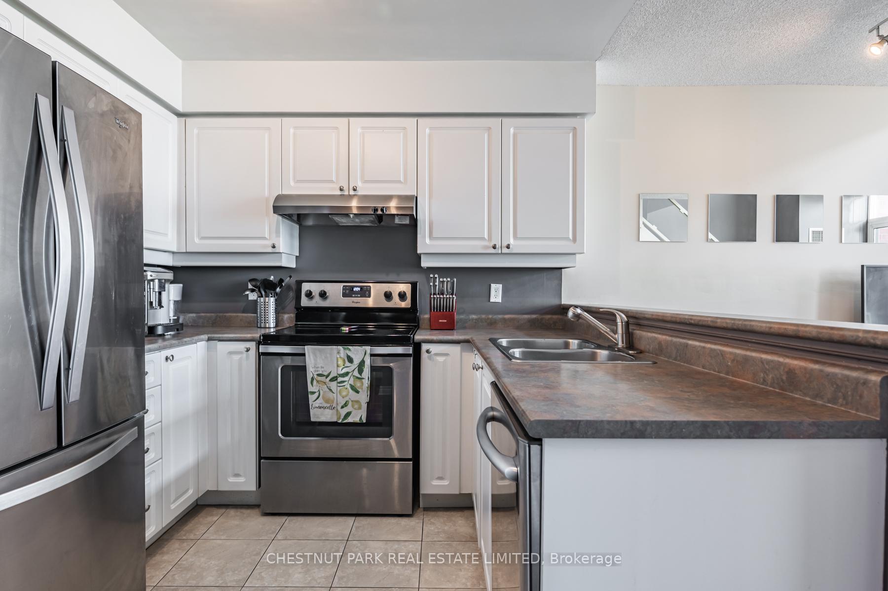 200 Manitoba Street 525