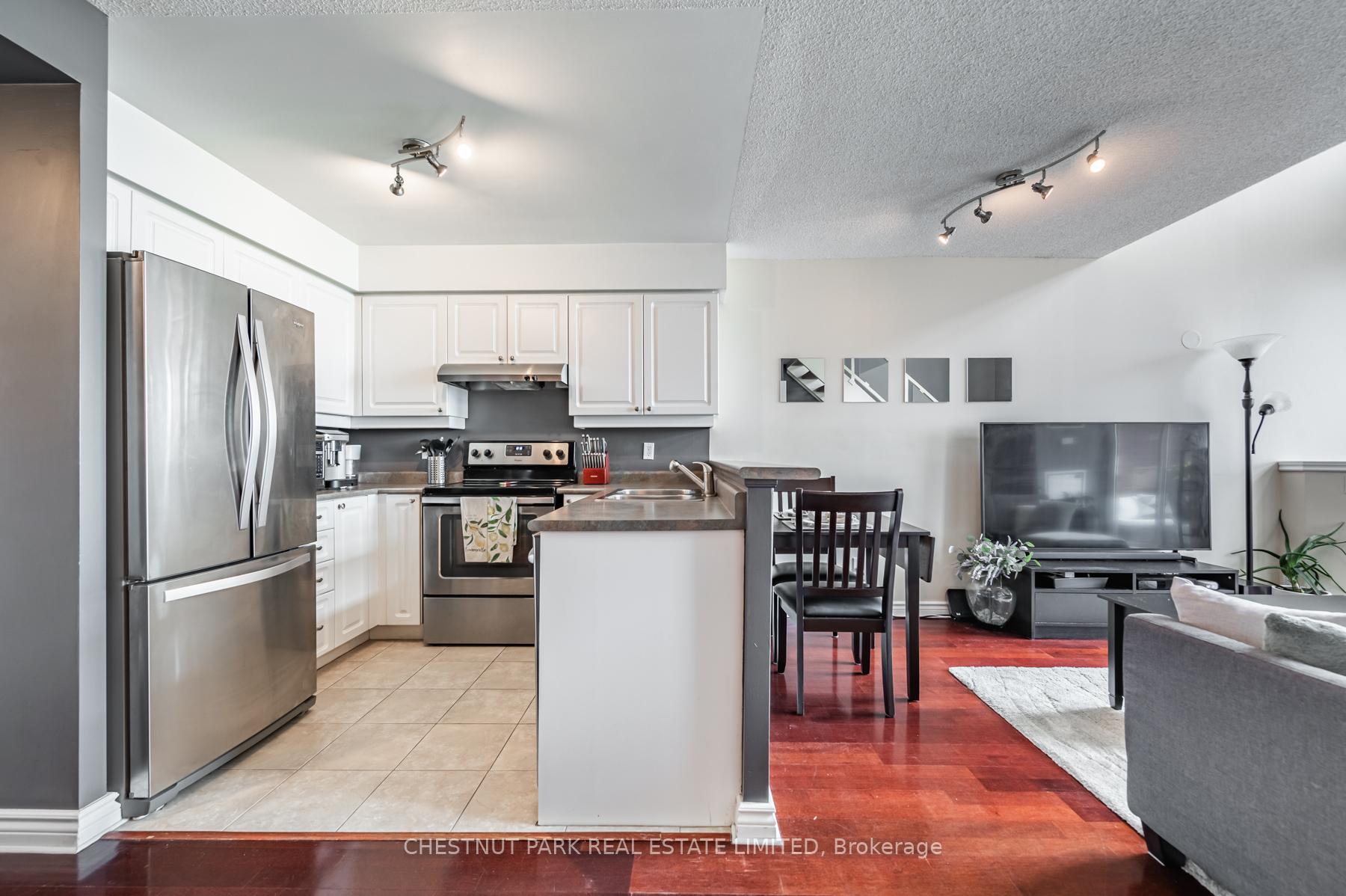 200 Manitoba Street 525