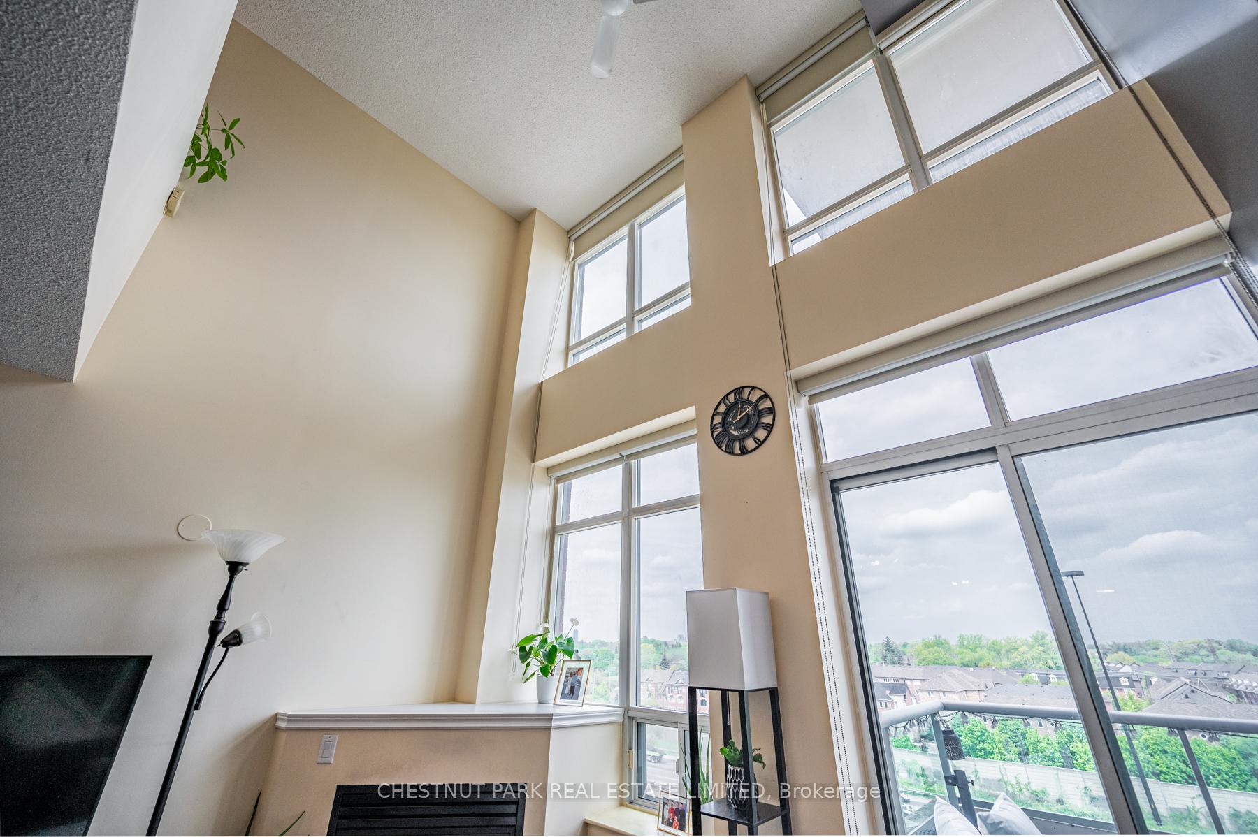 200 Manitoba Street 525