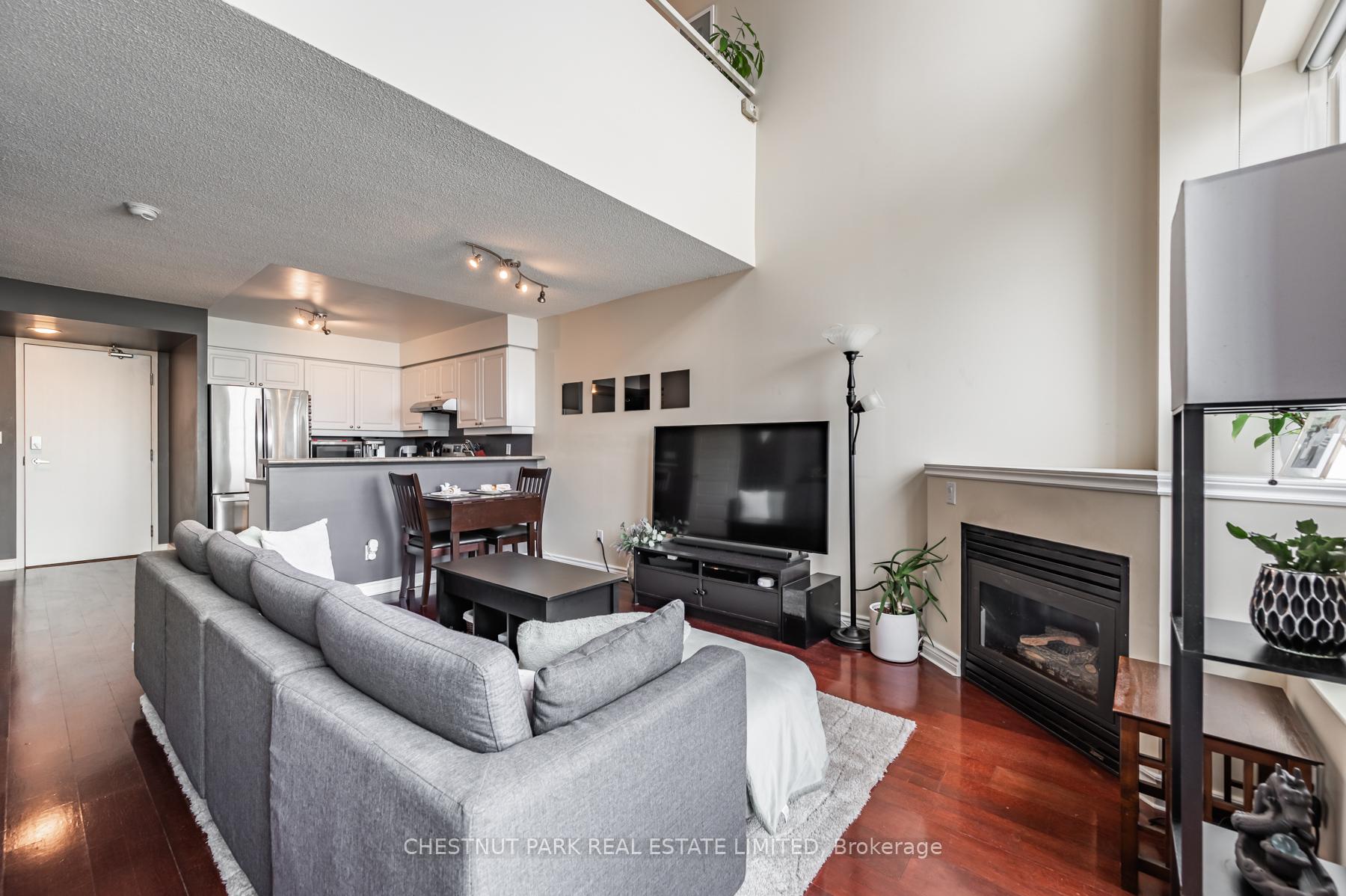 200 Manitoba Street 525