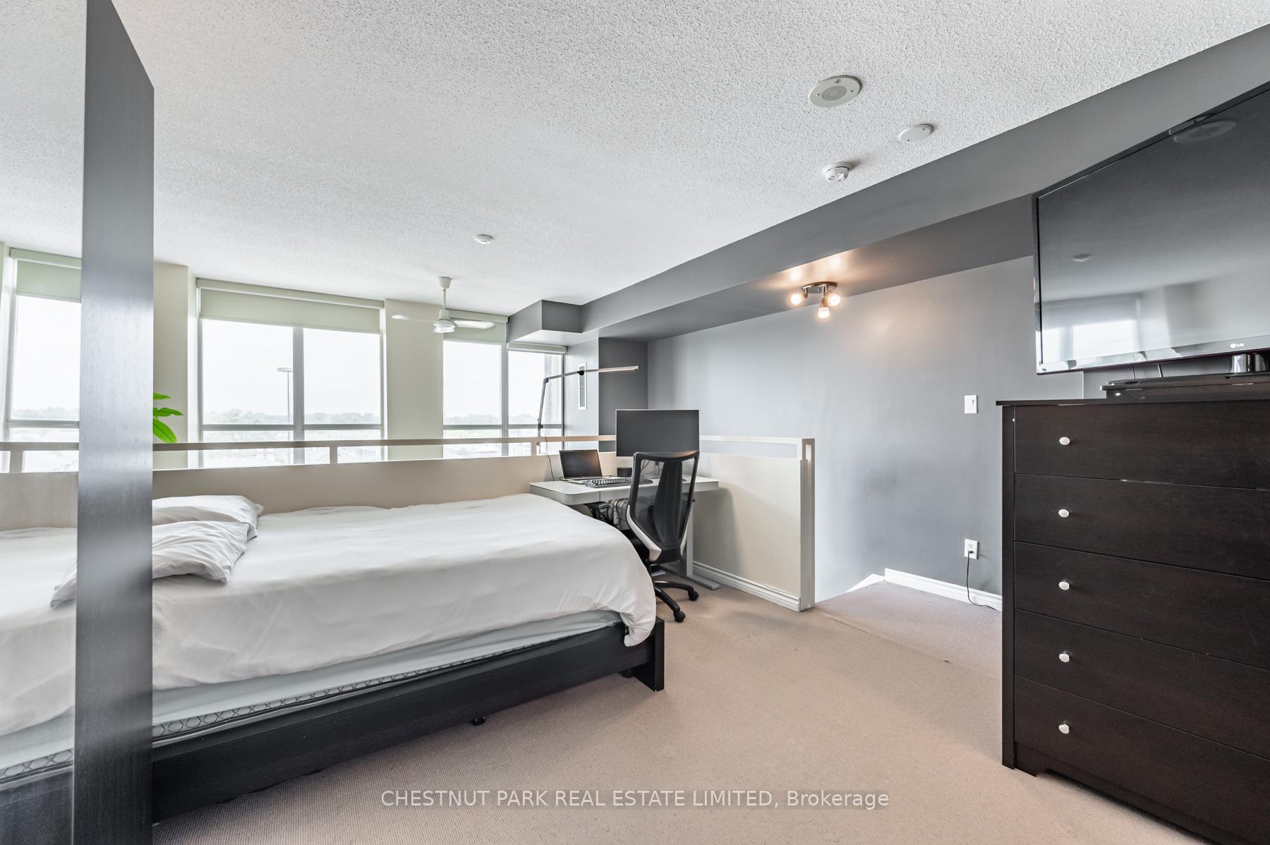 200 Manitoba Street 525