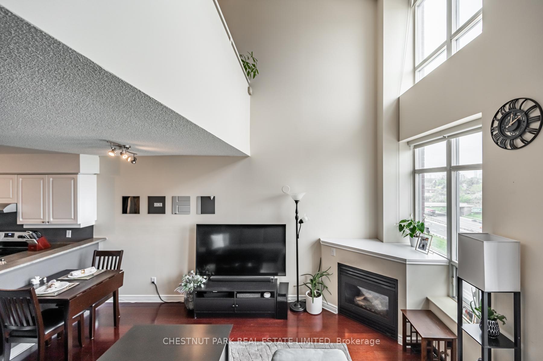 200 Manitoba Street 525