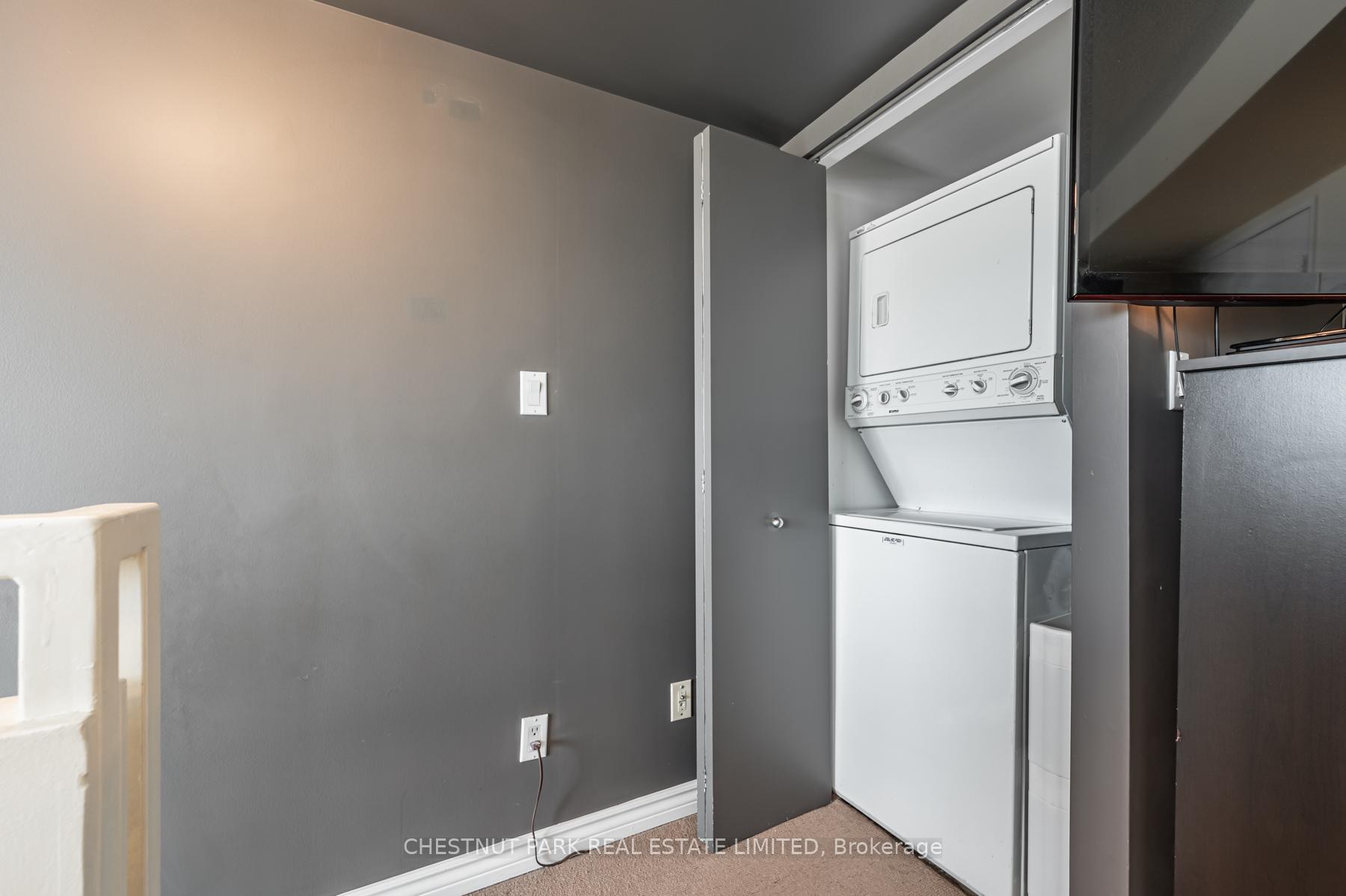 200 Manitoba Street 525