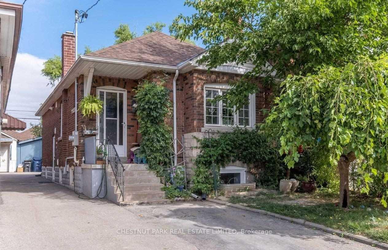 110 Livingstone Avenue Lower