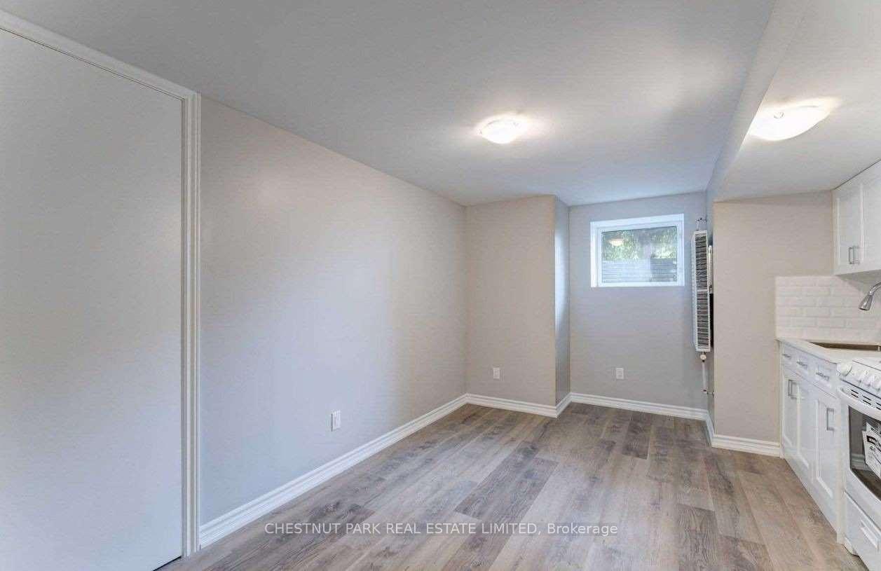 110 Livingstone Avenue Lower