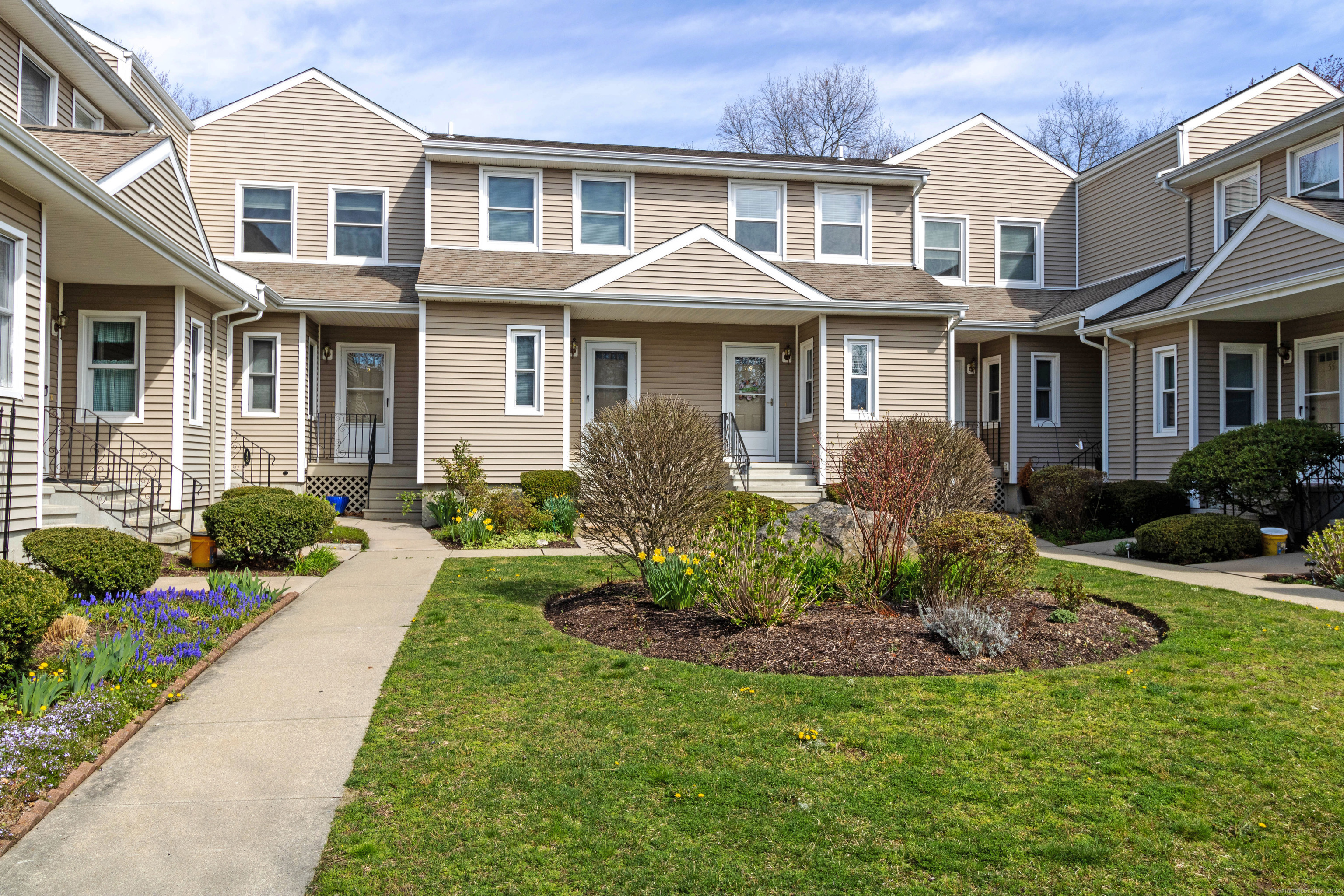 45 Cobblestone Drive