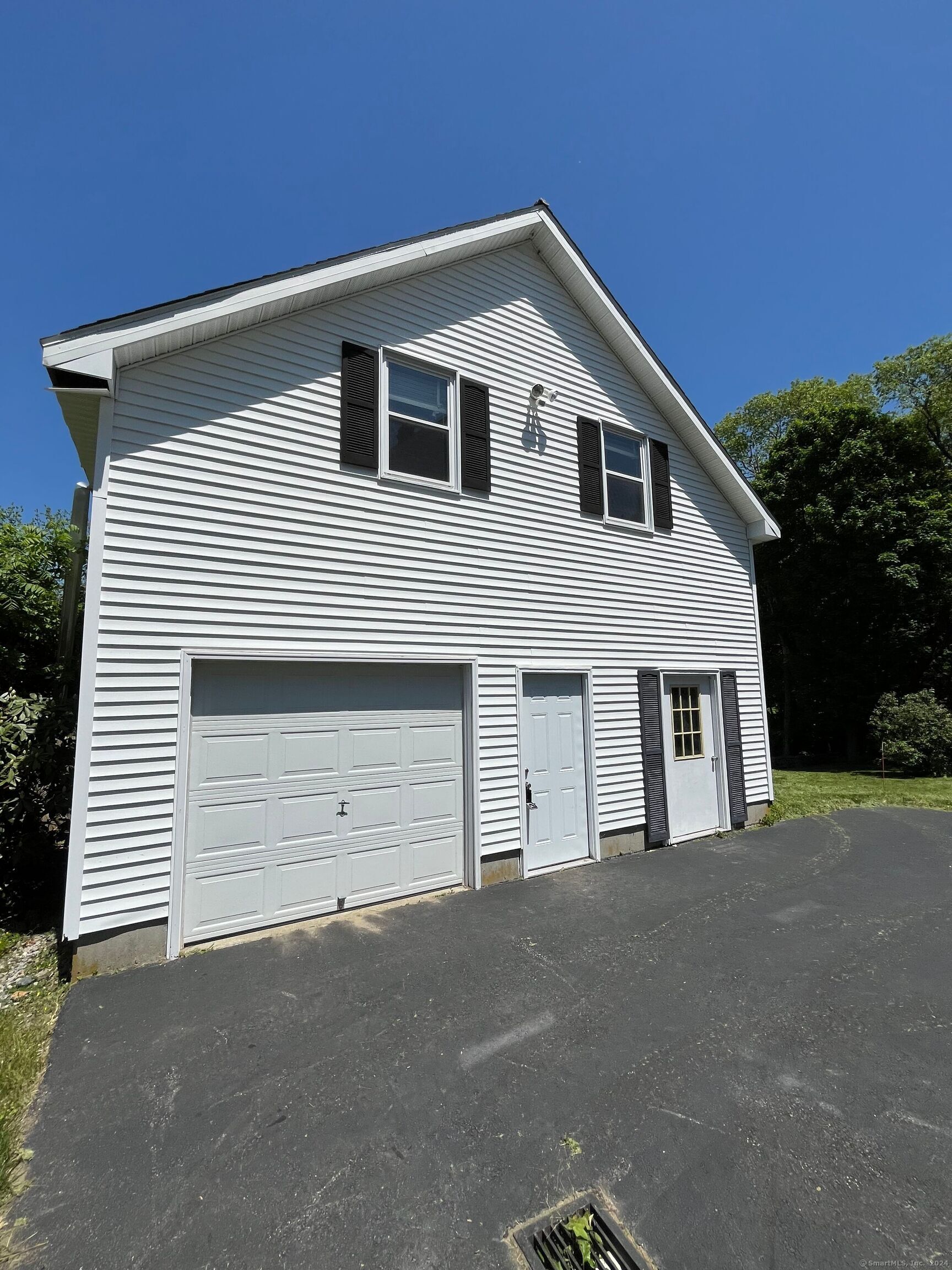 30 Yerrington Avenue