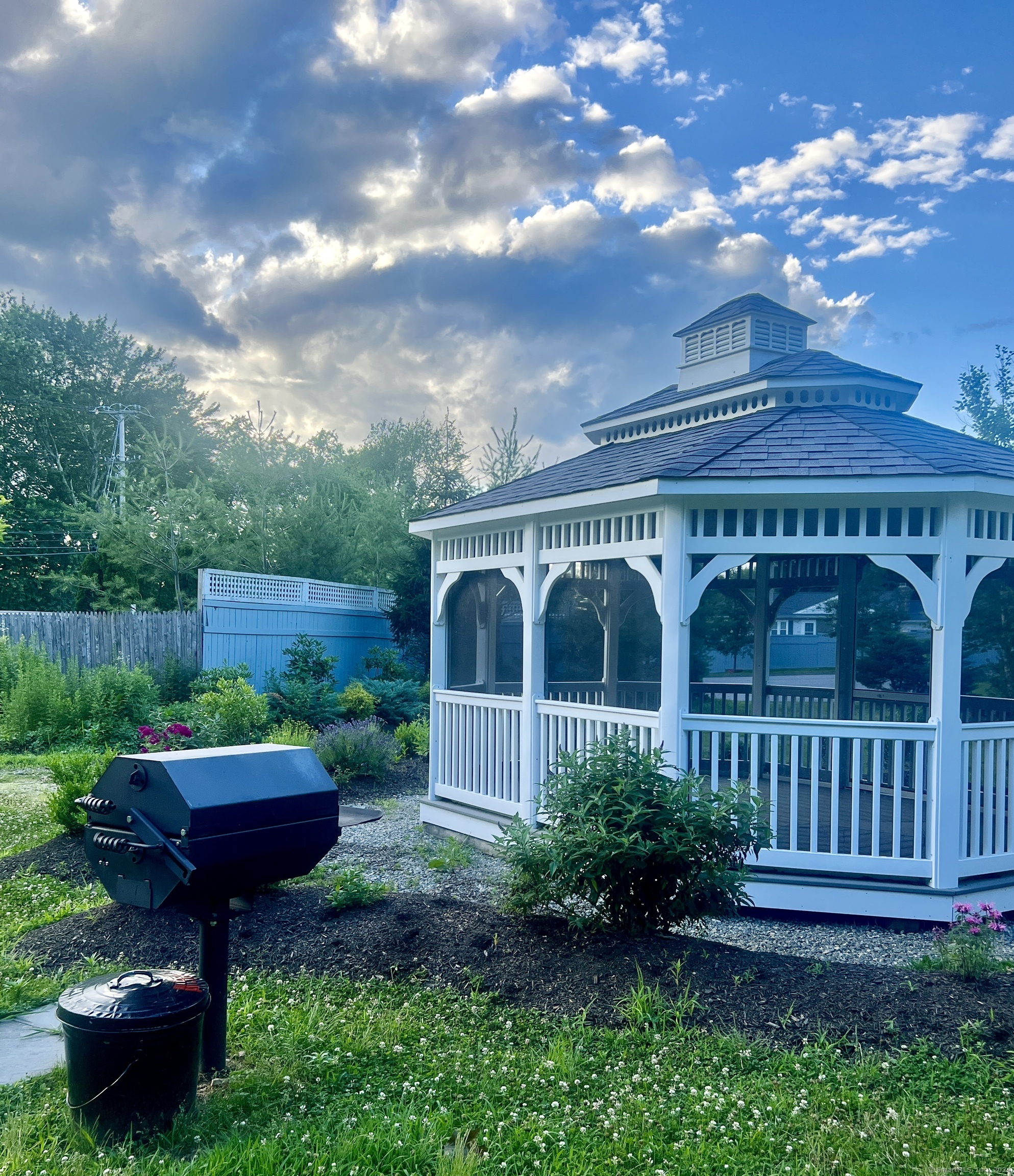 1113 Old Pond Lane 1113