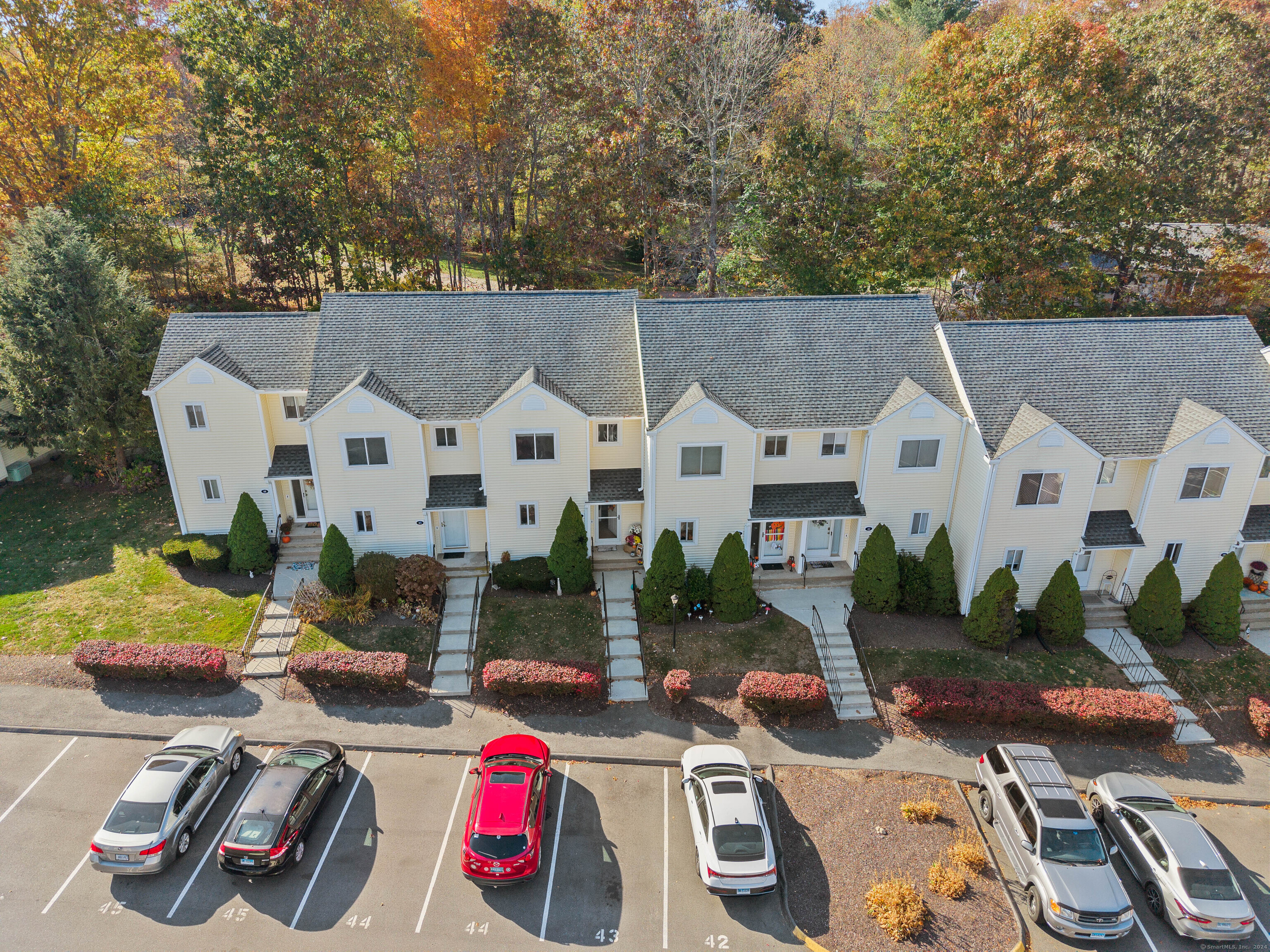 45 Stoneheights Drive 45