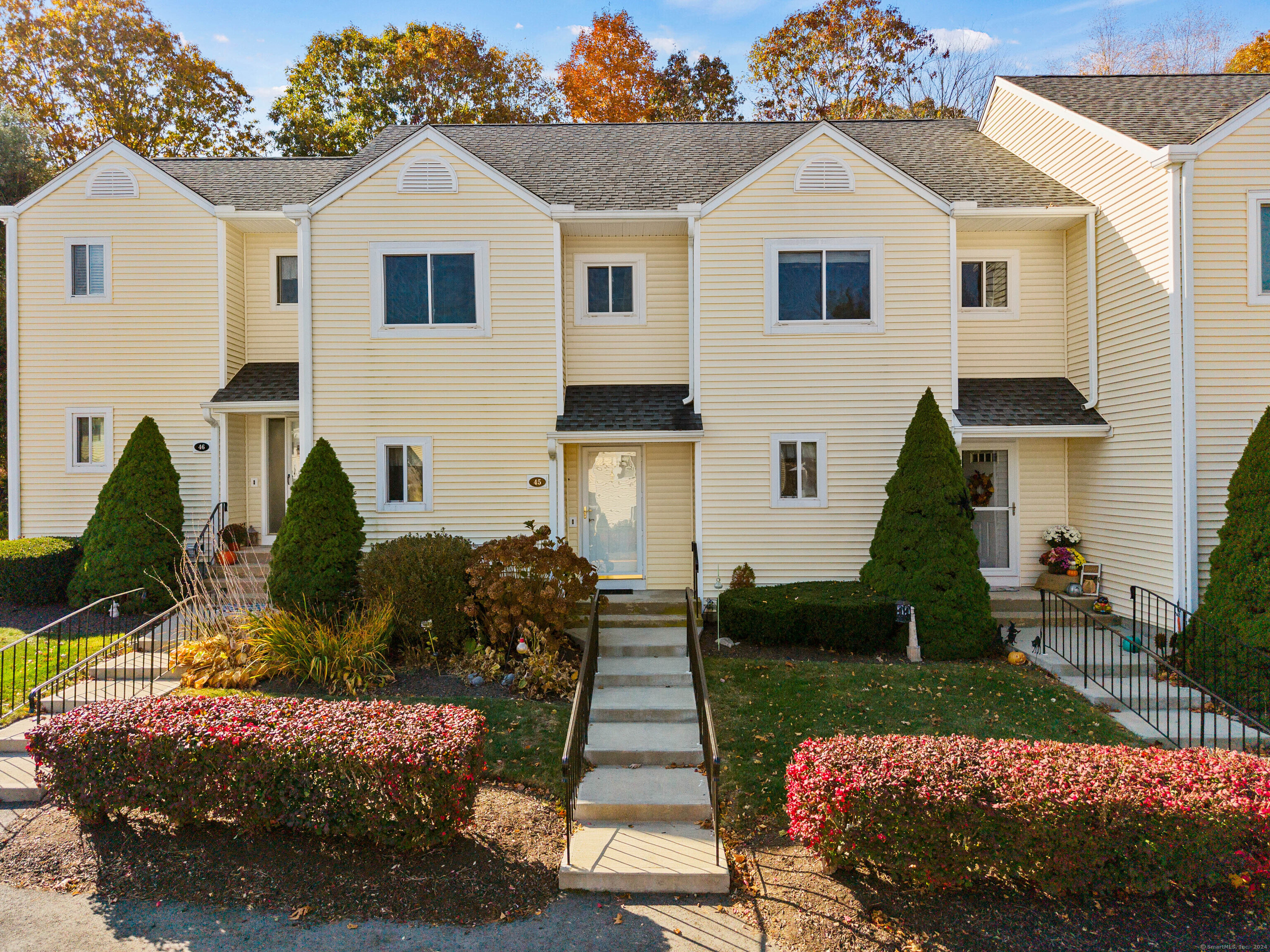 45 Stoneheights Drive 45