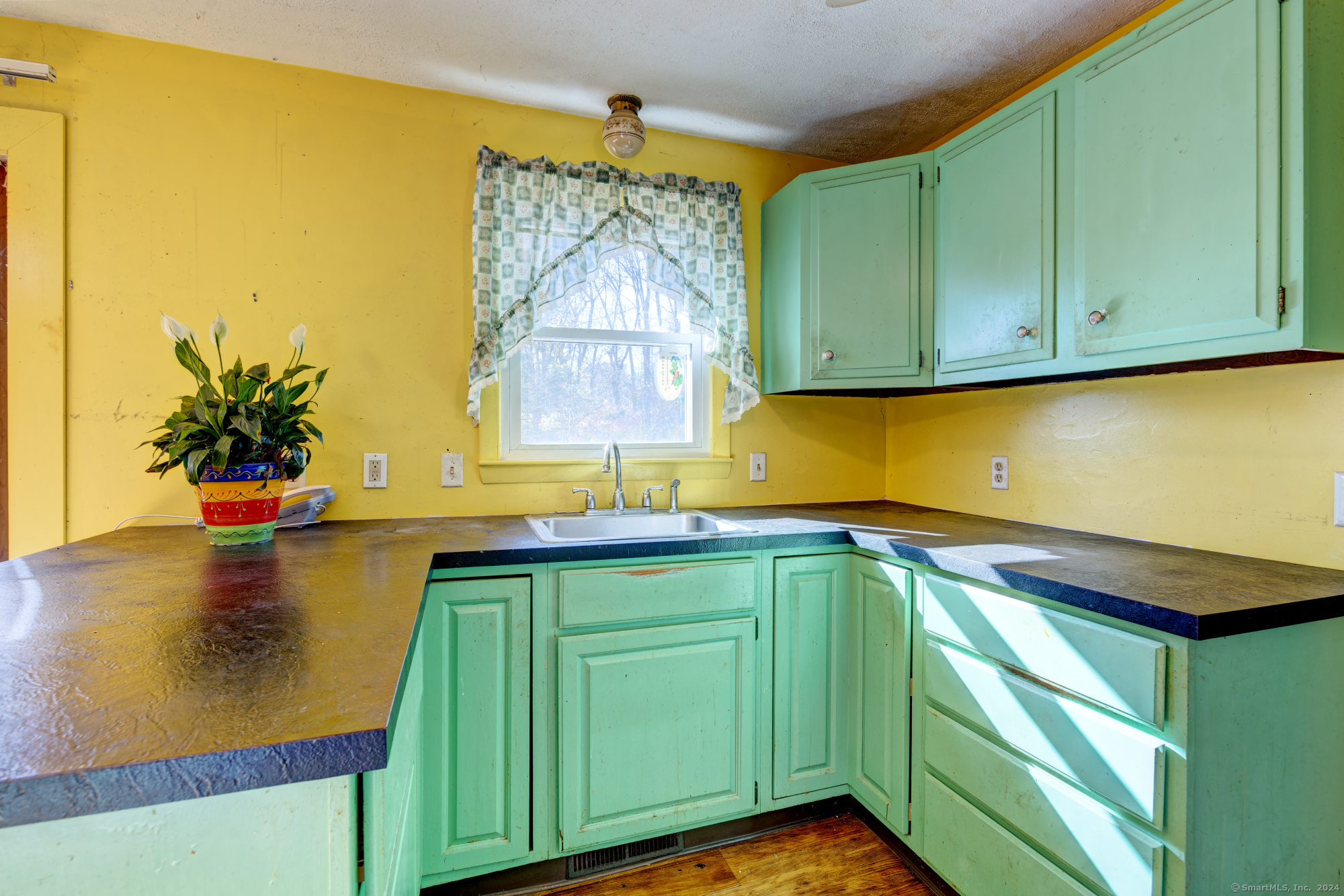 170 Browning Road