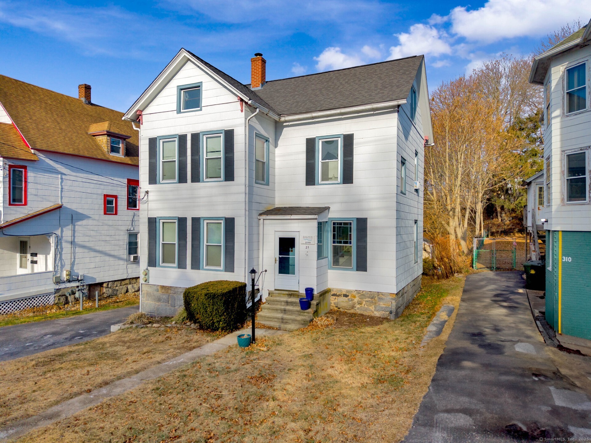 21 Garfield Avenue