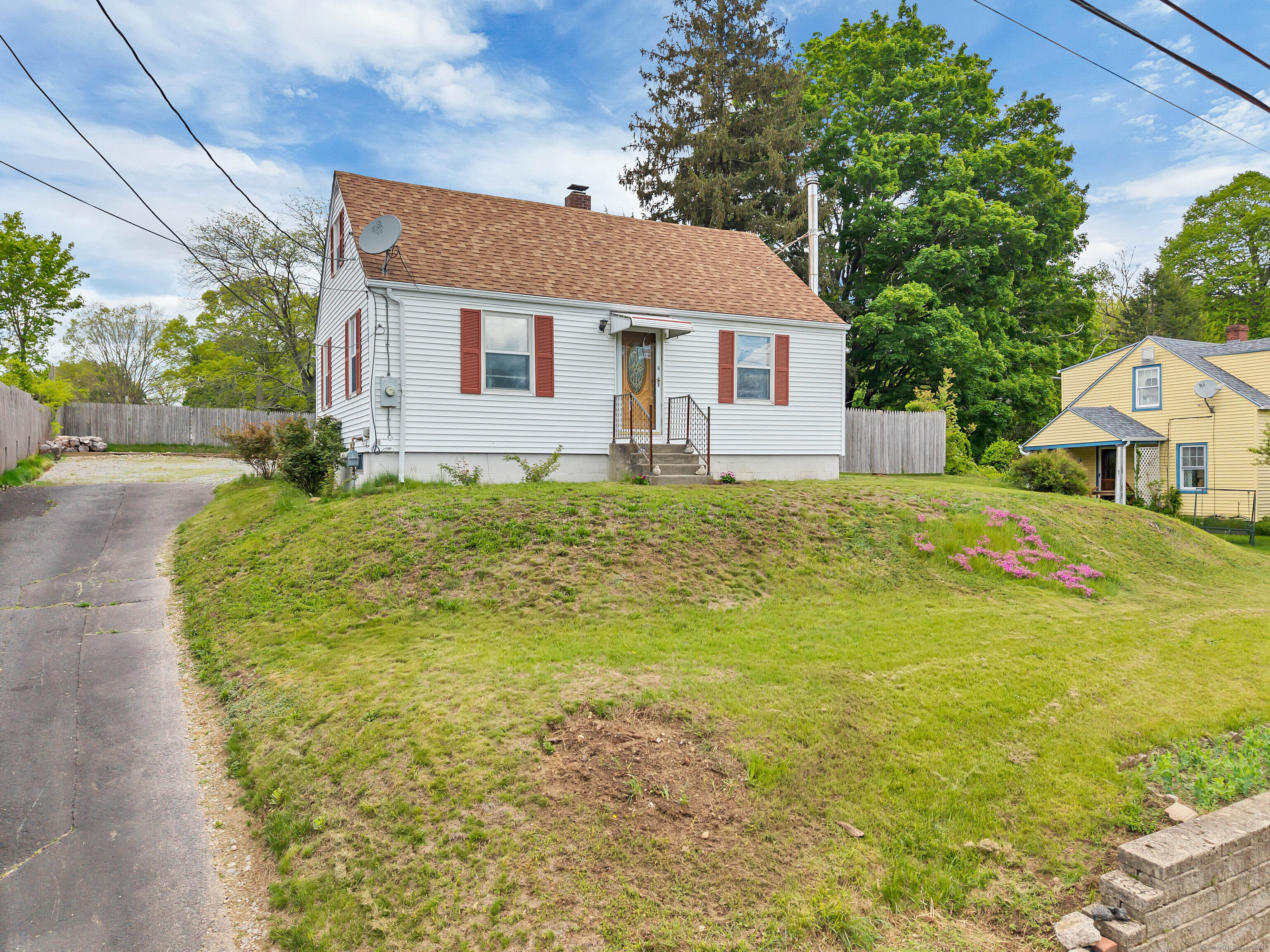 6 Lois Street