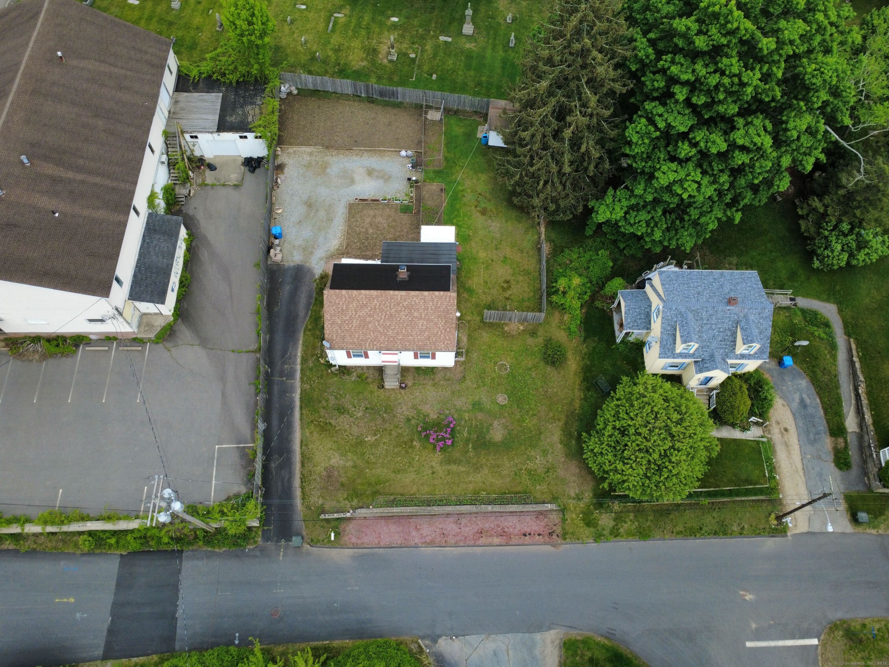 6 Lois Street