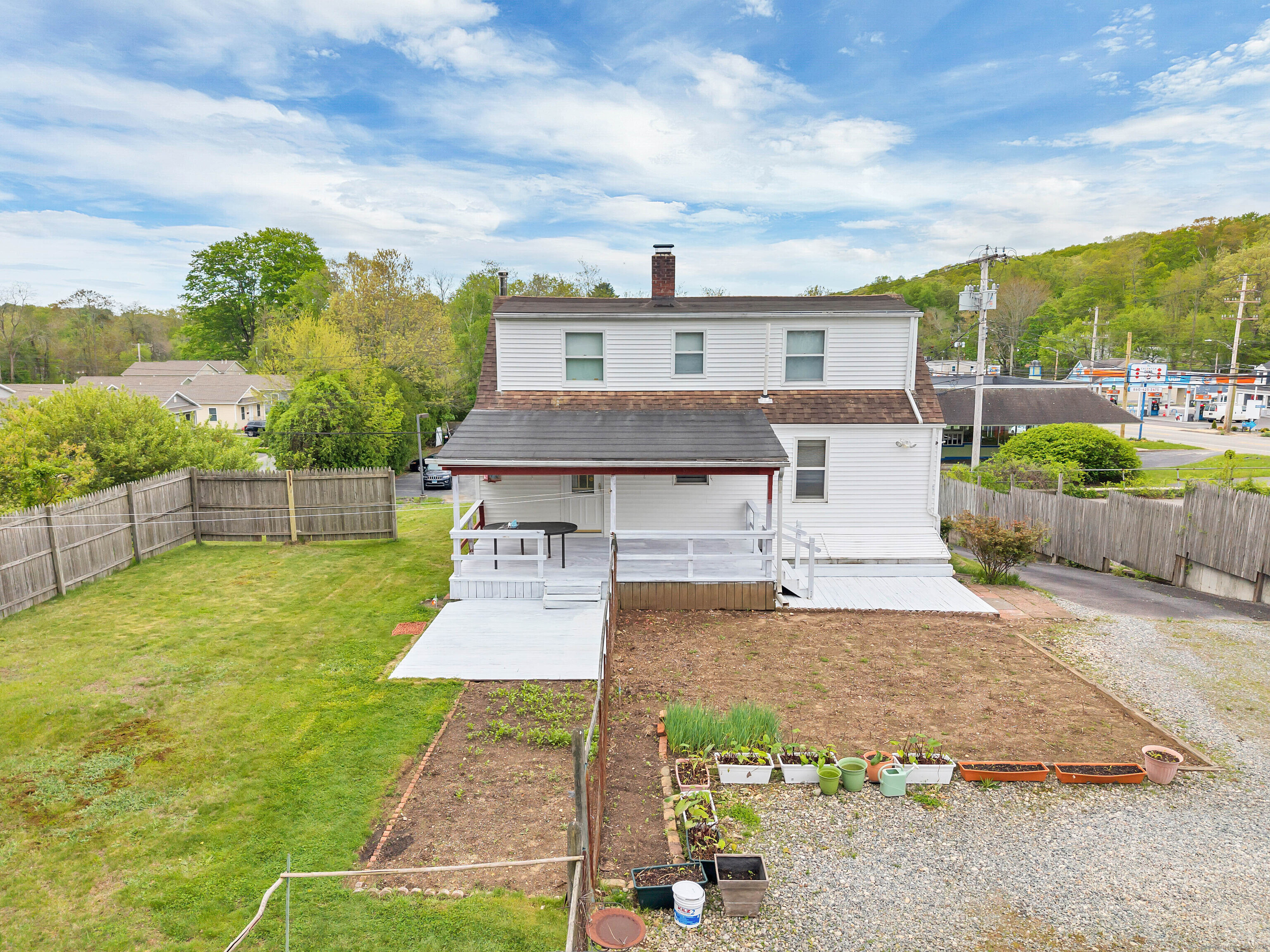 6 Lois Street