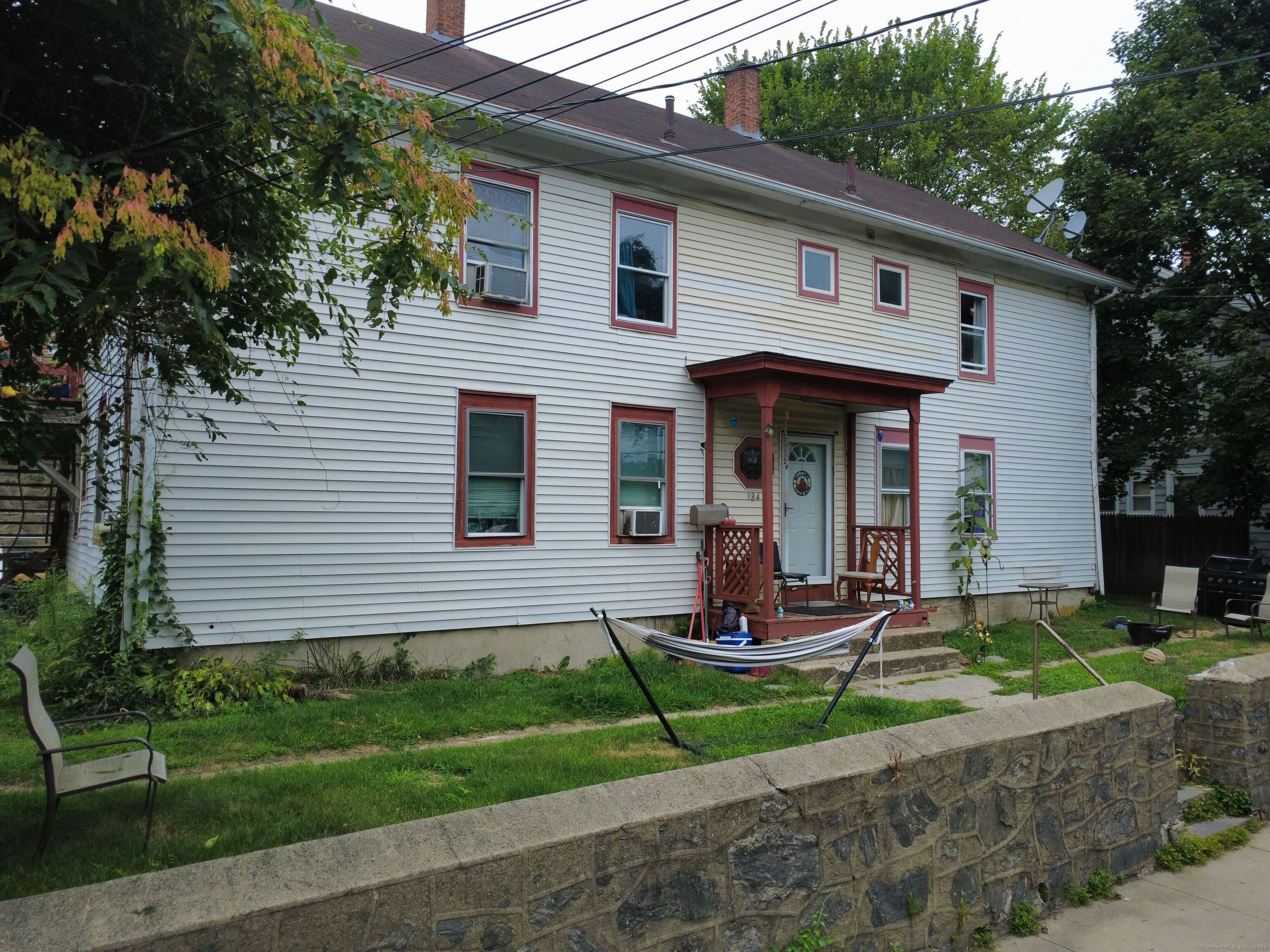 384 Norwich Avenue