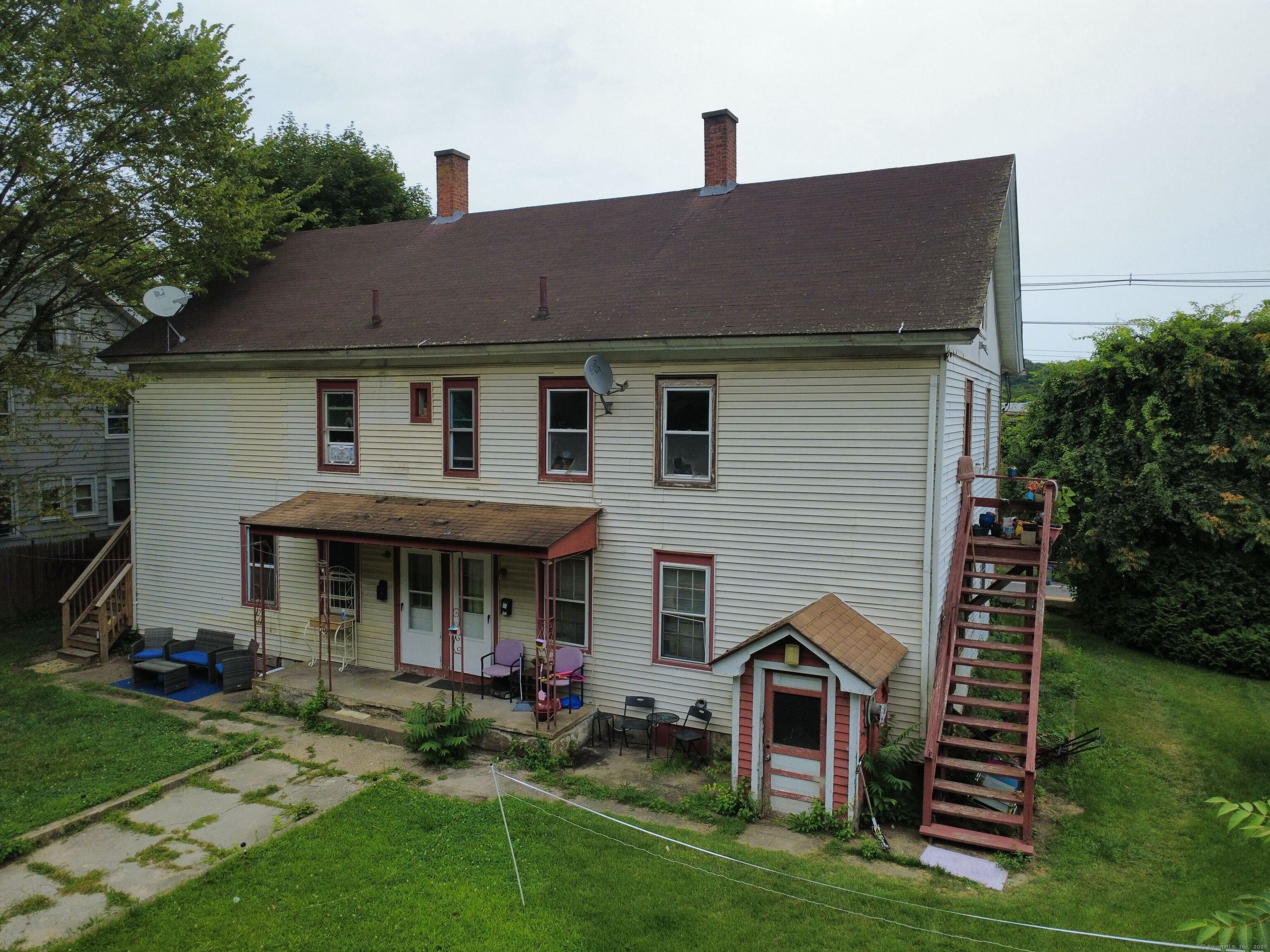 384 Norwich Avenue