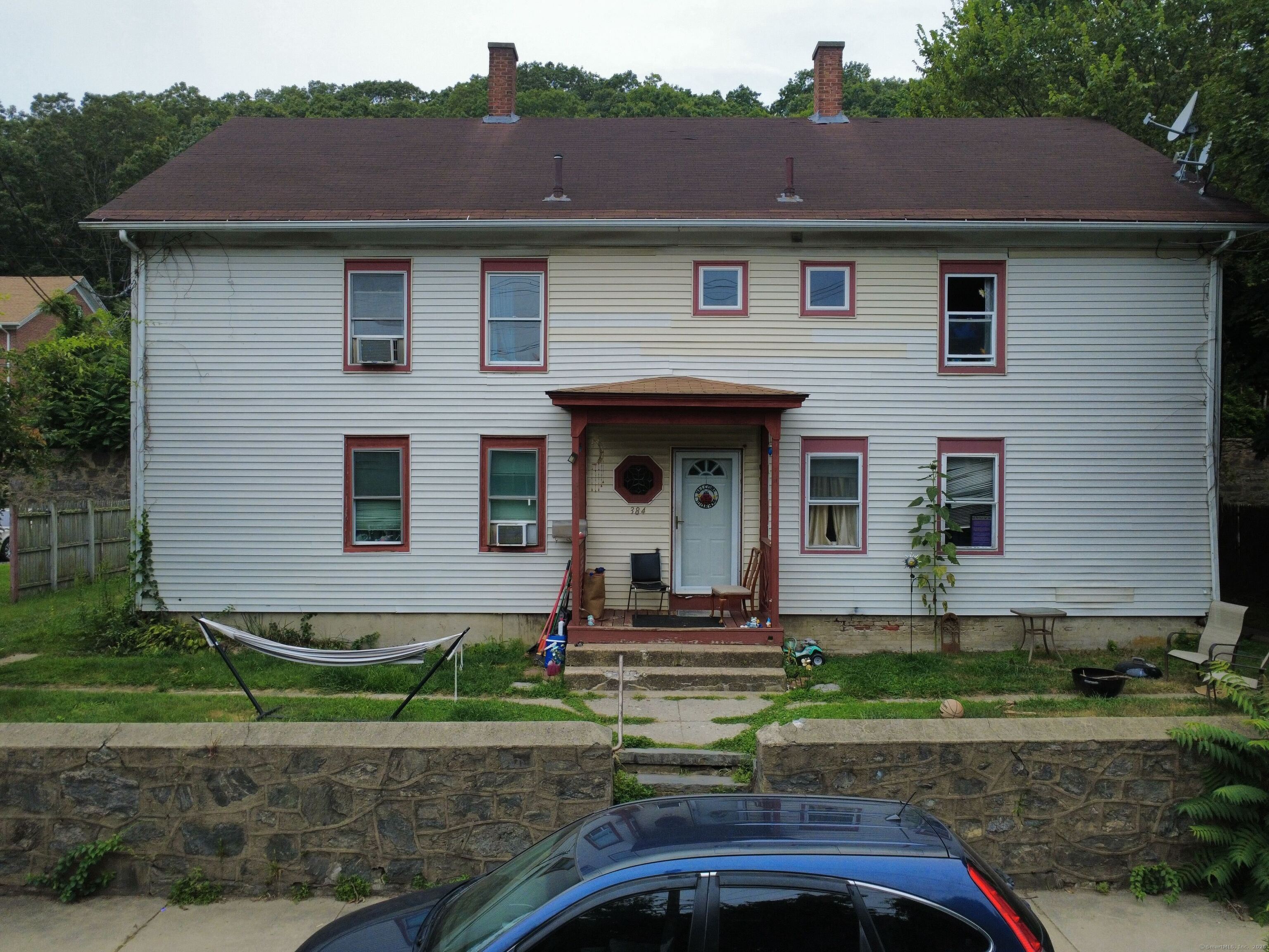 384 Norwich Avenue