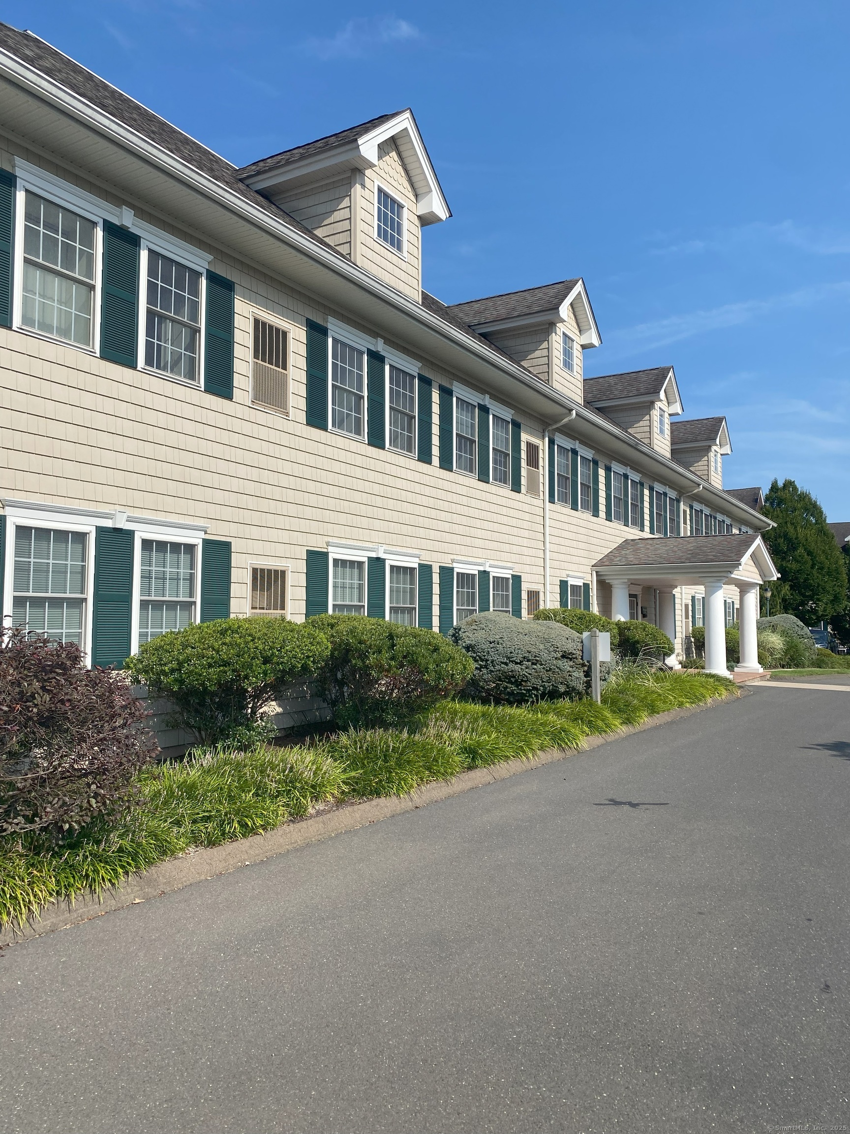 380 Main Street 12