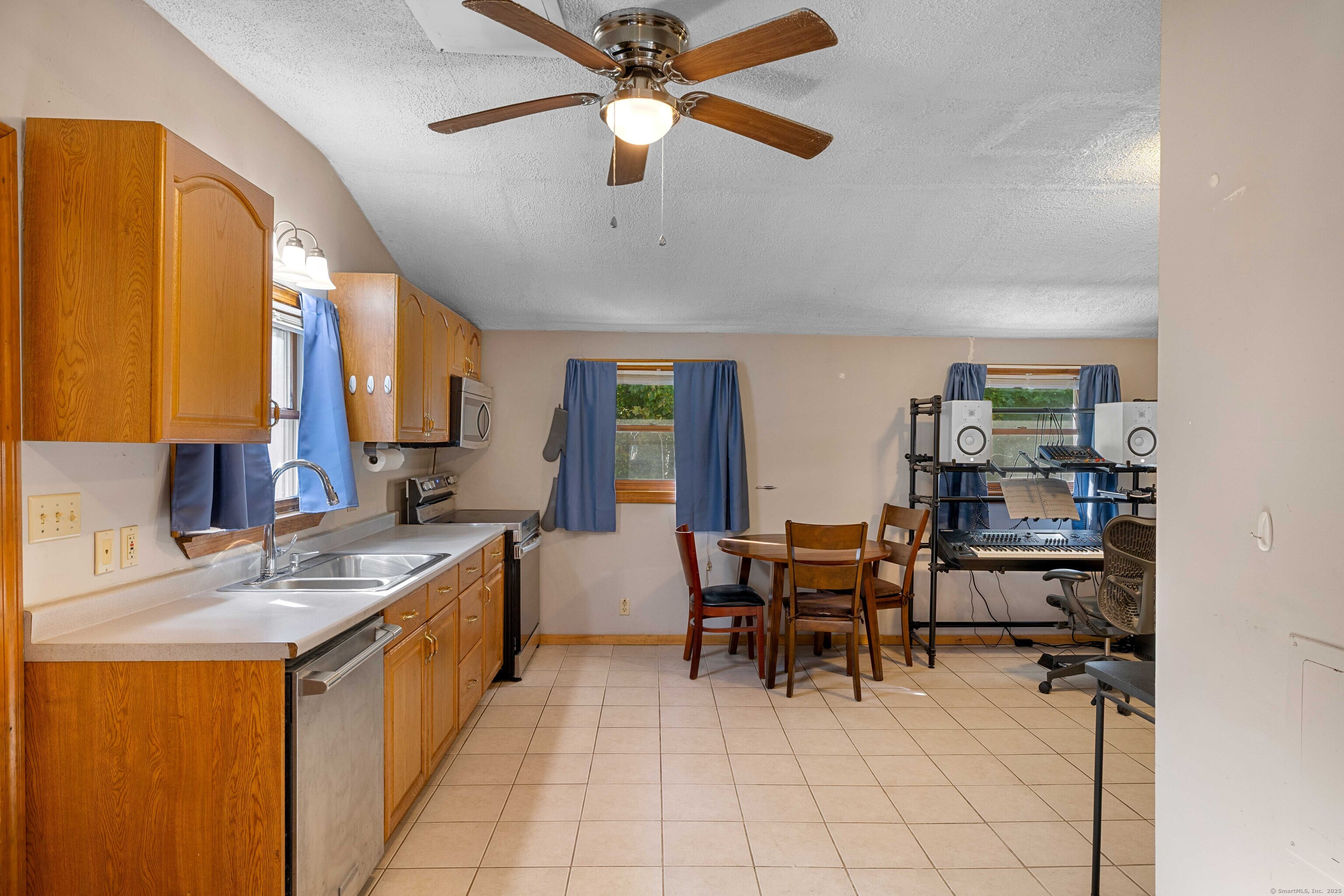 12 Pickeral Drive