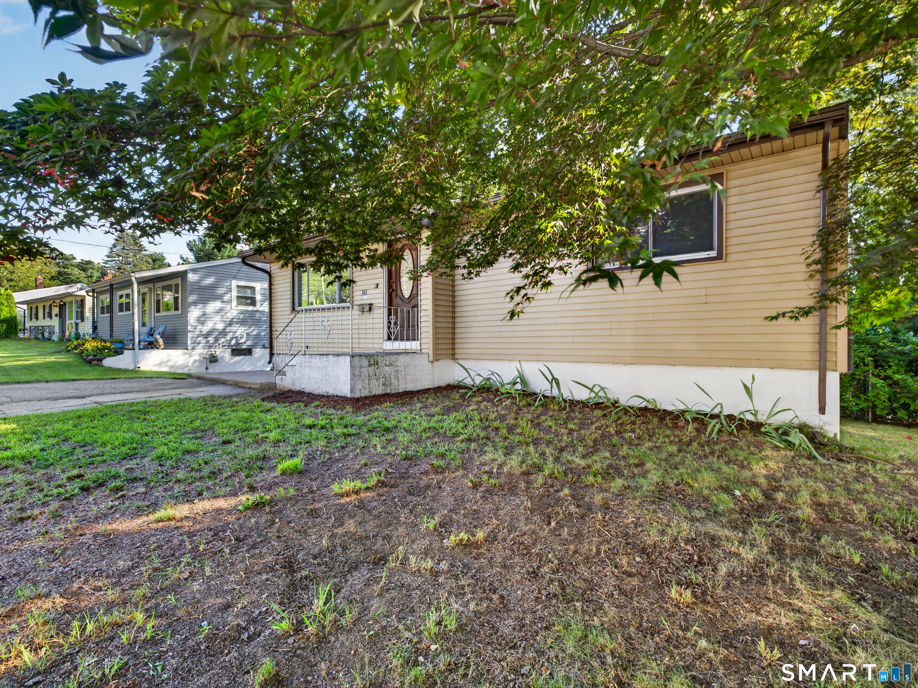 348 Bayonet Street