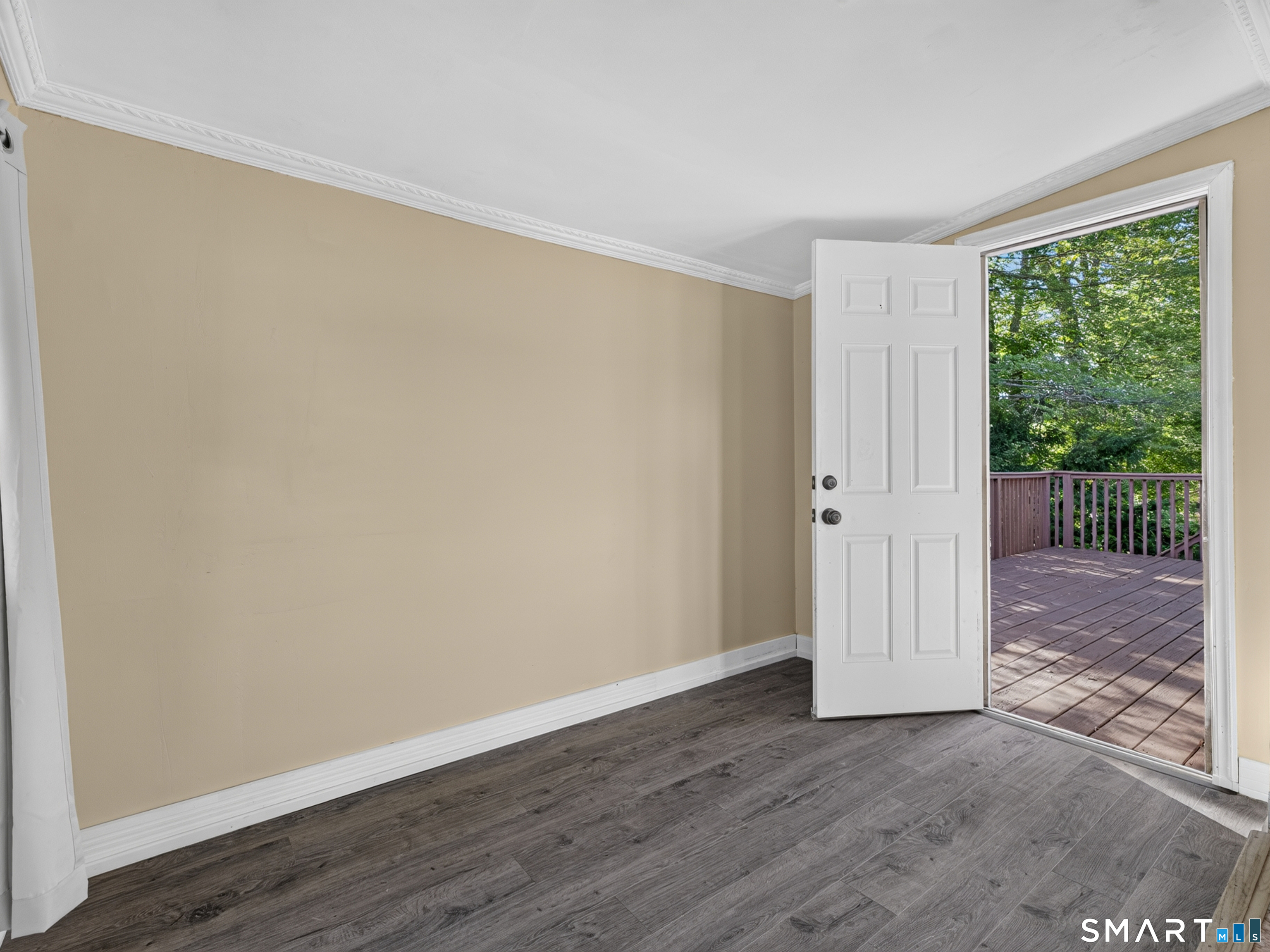 348 Bayonet Street