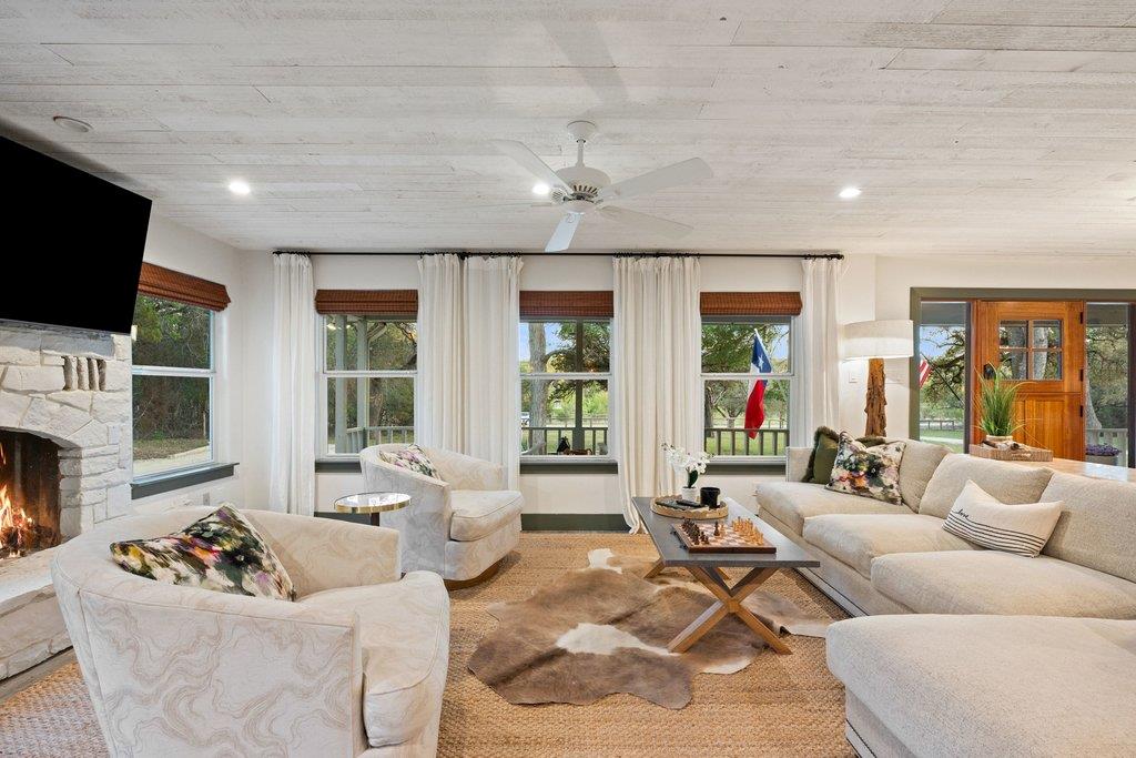 2800 River RD