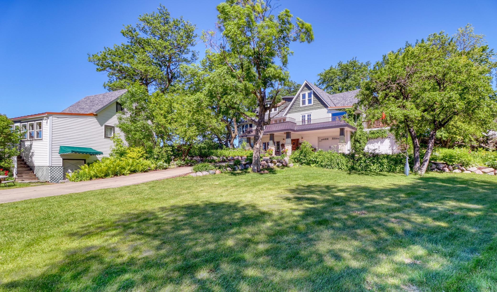1812 E Shore Drive