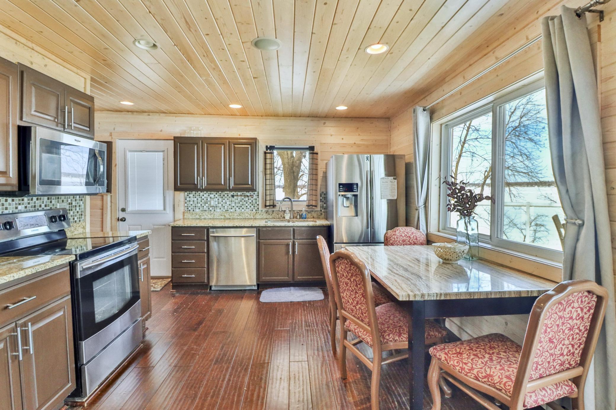 50412 Anderson Beach Trail