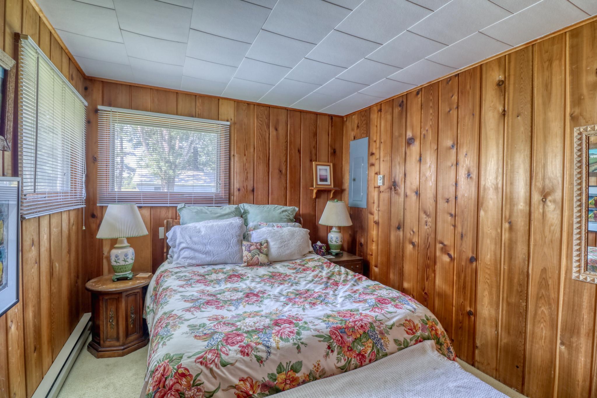 51256 County Highway 9