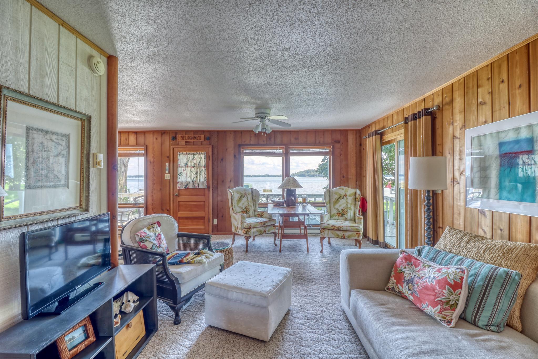 51256 County Highway 9
