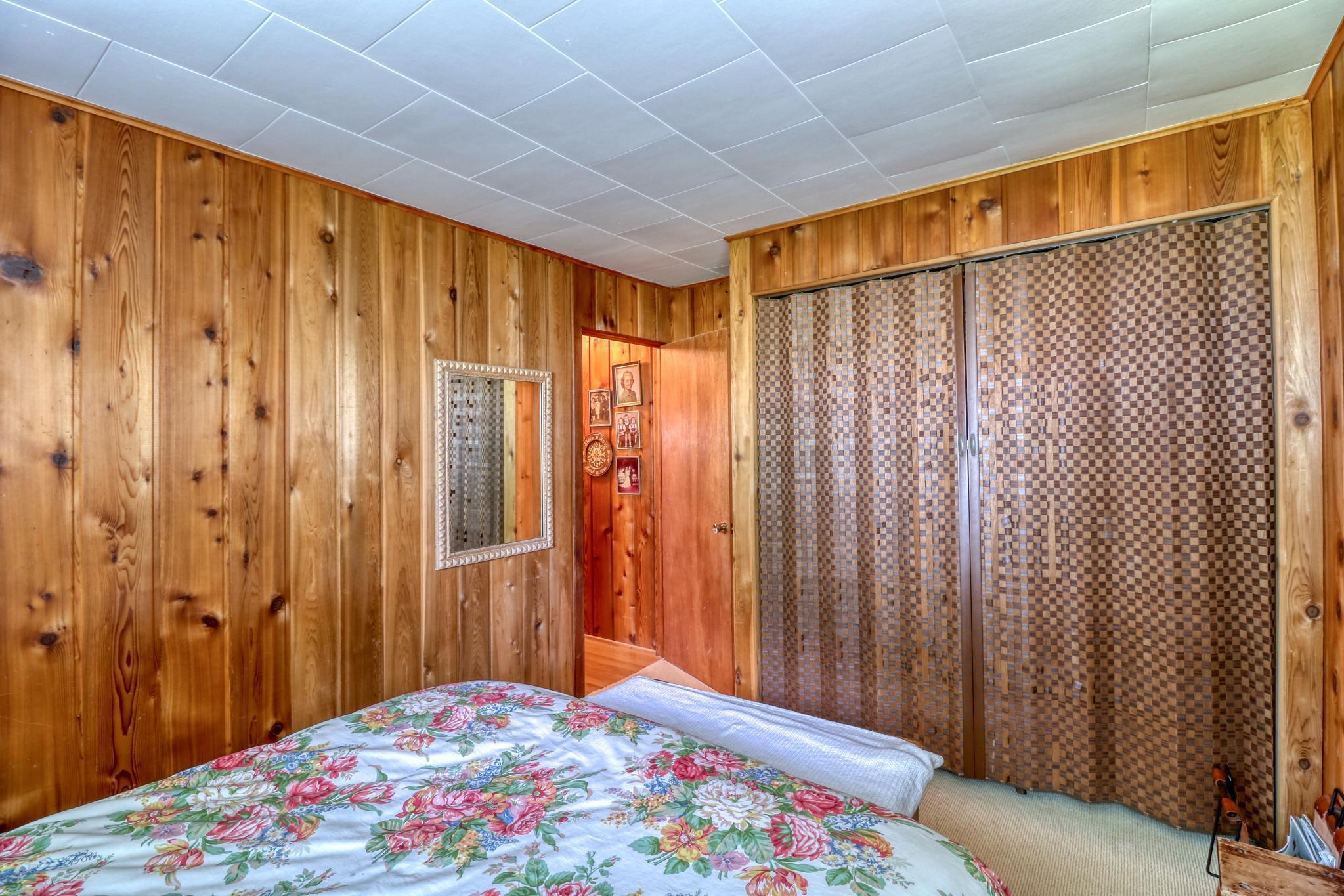 51256 County Highway 9
